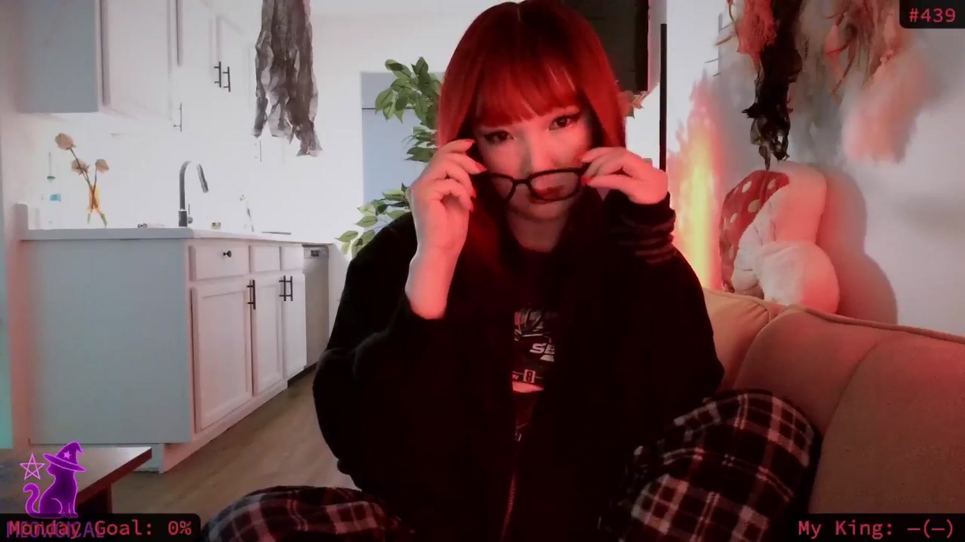 Gallery image thumbnail from meowgical's myfreecams stream on, 10/28/2025, 01:52 image 5 of 20
