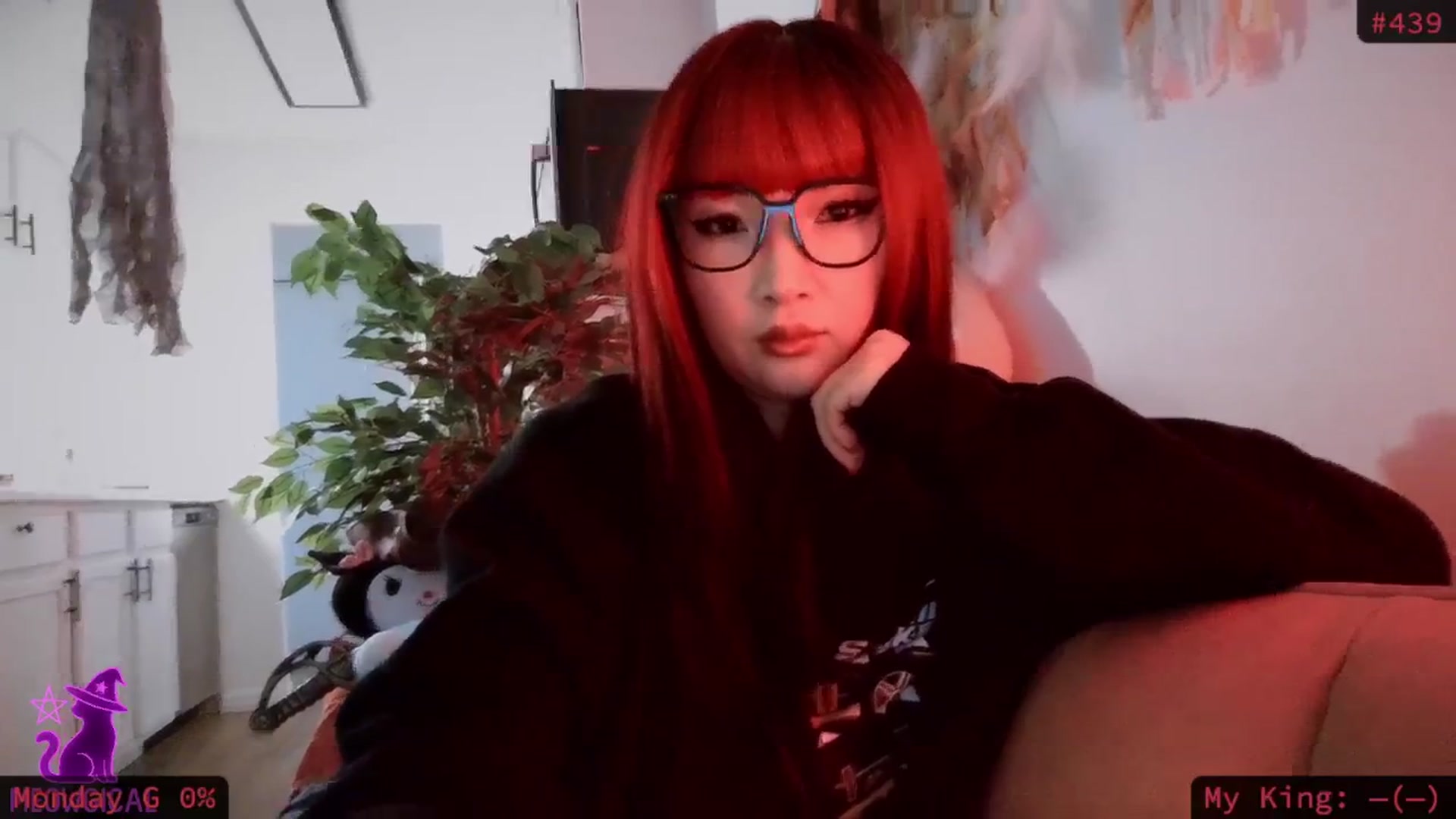 Gallery image thumbnail from meowgical's myfreecams stream on, 10/28/2025, 01:52 image 2 of 20