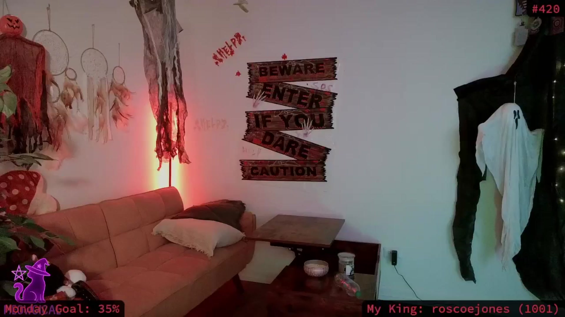 Gallery image thumbnail from meowgical's myfreecams stream on, 10/28/2025, 02:22 image 15 of 20