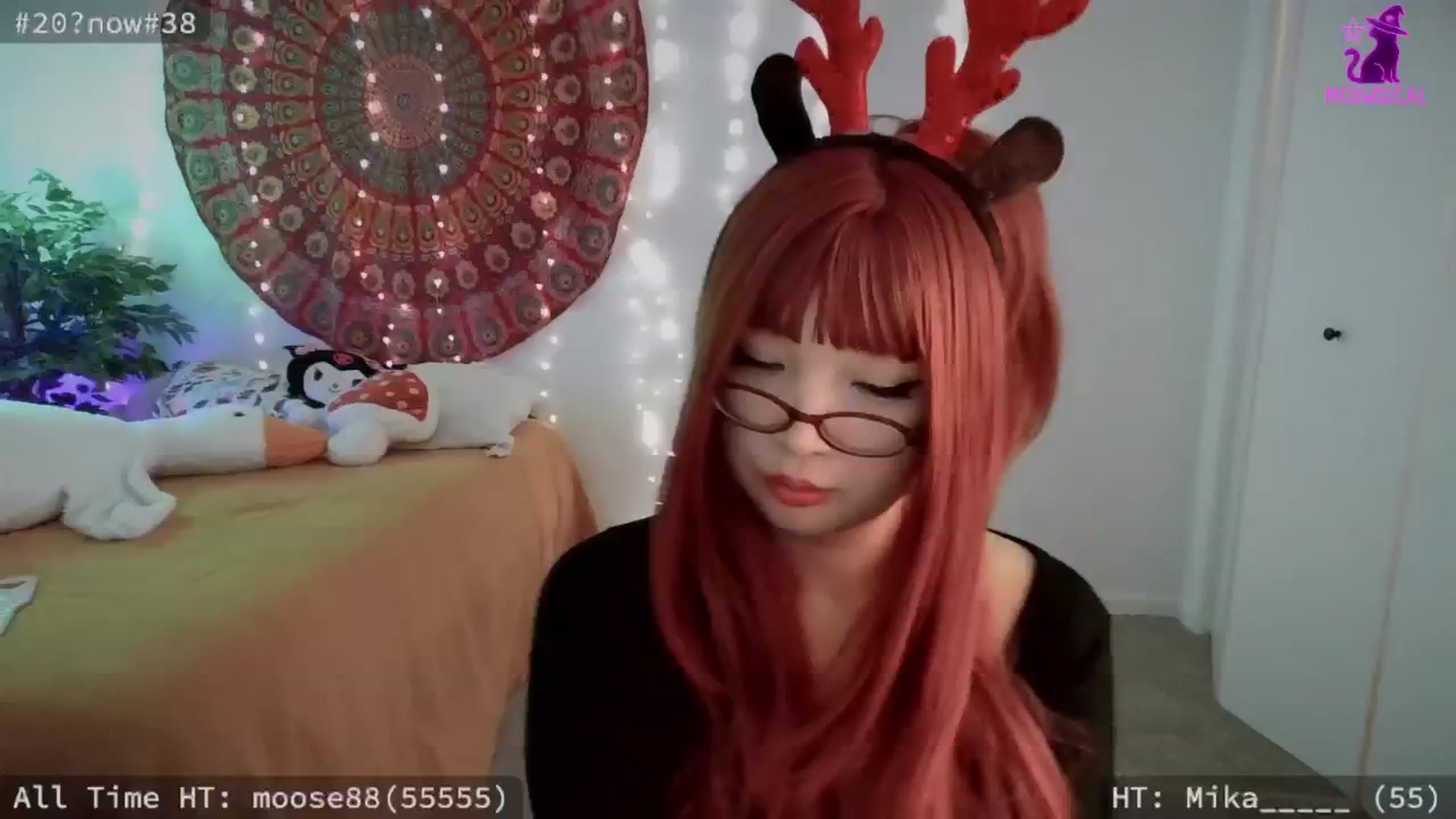 Gallery image thumbnail from meowgical's myfreecams stream on, 11/11/2025, 23:33 image 2 of 20