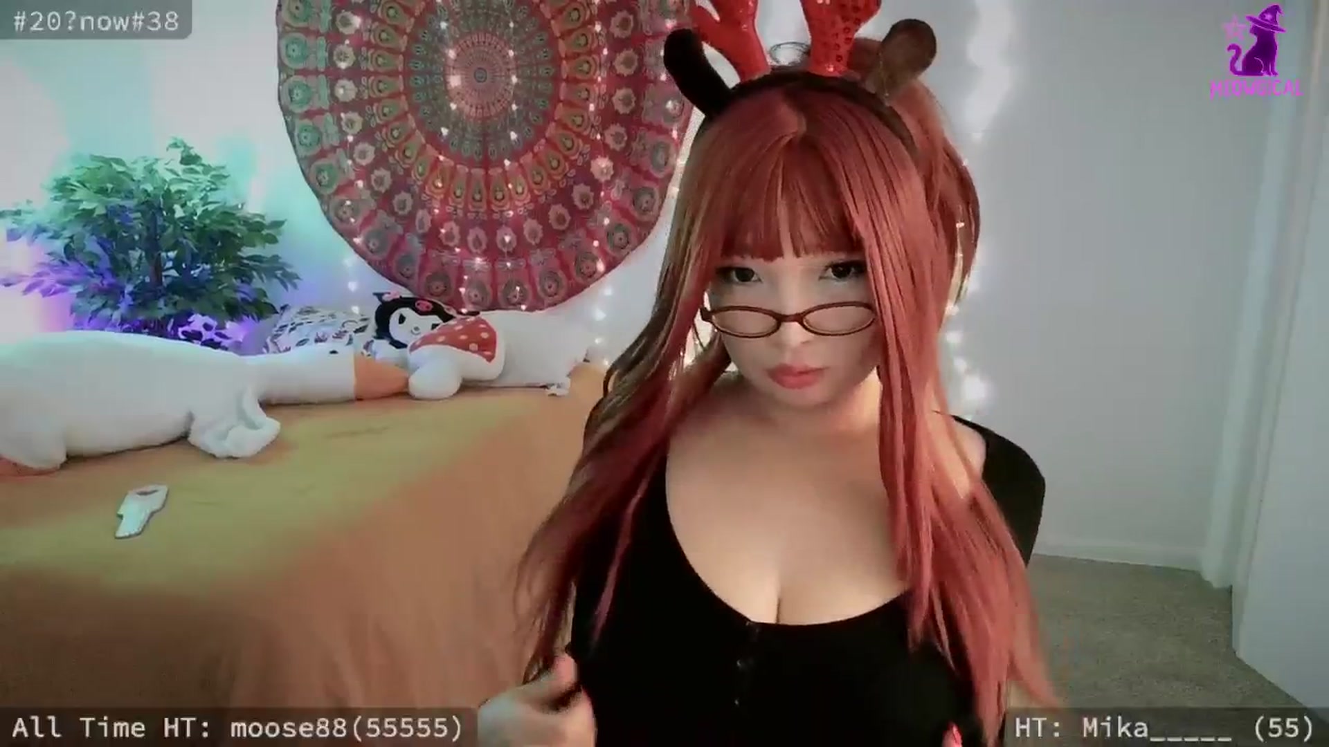 Gallery image thumbnail from meowgical's myfreecams stream on, 11/11/2025, 23:33 image 17 of 20