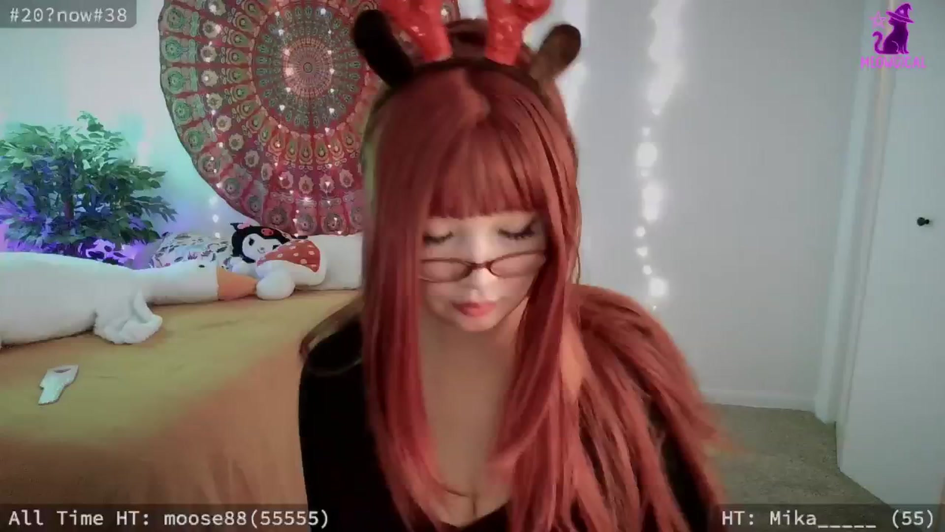 Gallery image thumbnail from meowgical's myfreecams stream on, 11/11/2025, 23:33 image 9 of 20