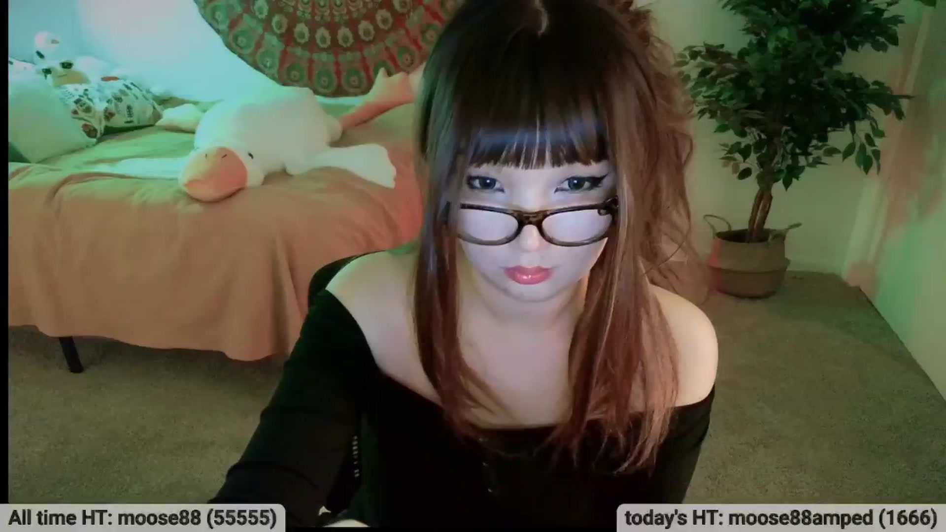 Gallery image thumbnail from meowgical's myfreecams stream on, 01/18/2026, 05:25 image 16 of 20