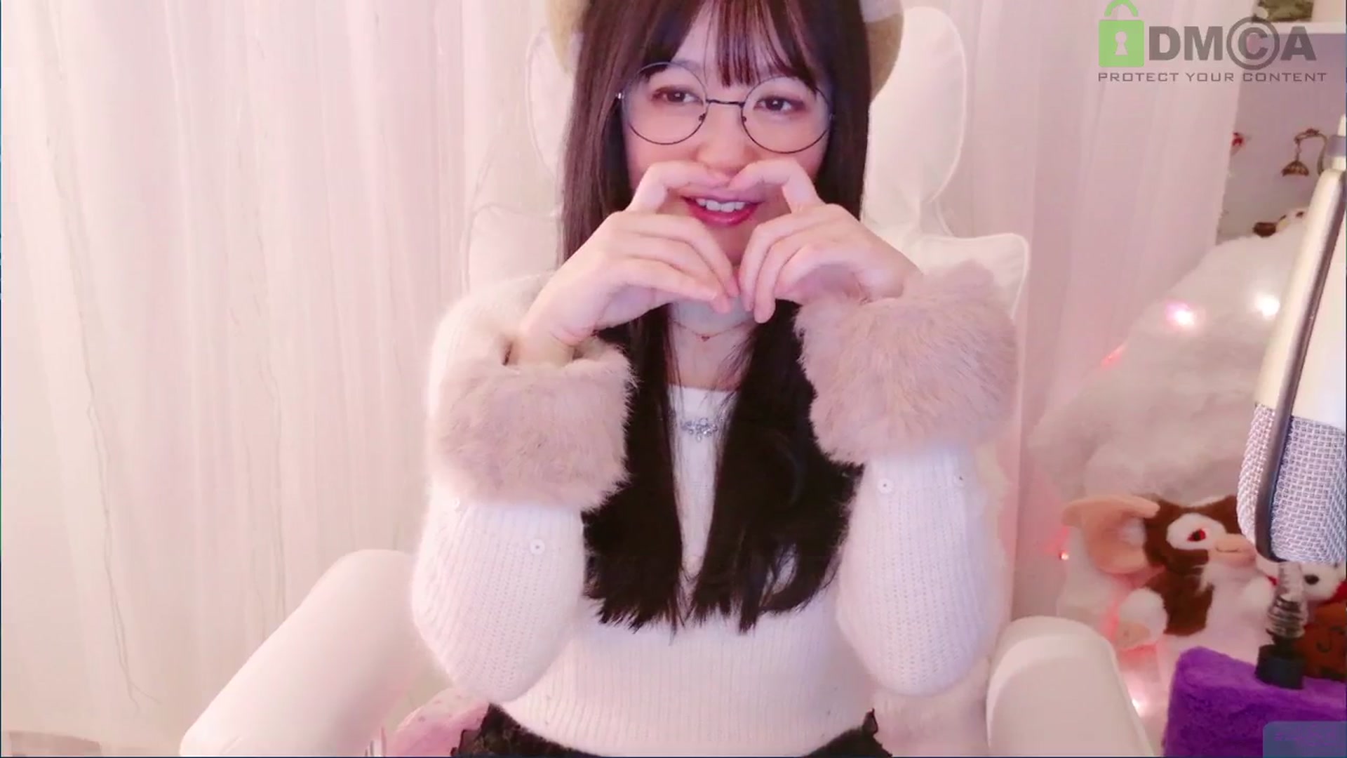 Gallery image thumbnail from meowpafupafu's myfreecams stream on, 03/15/2025, 06:22 image 18 of 20