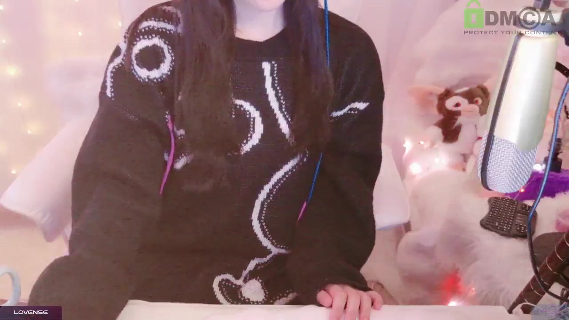 Gallery image thumbnail from meowpafupafu's myfreecams stream on, 03/16/2025, 11:00 image 15 of 20