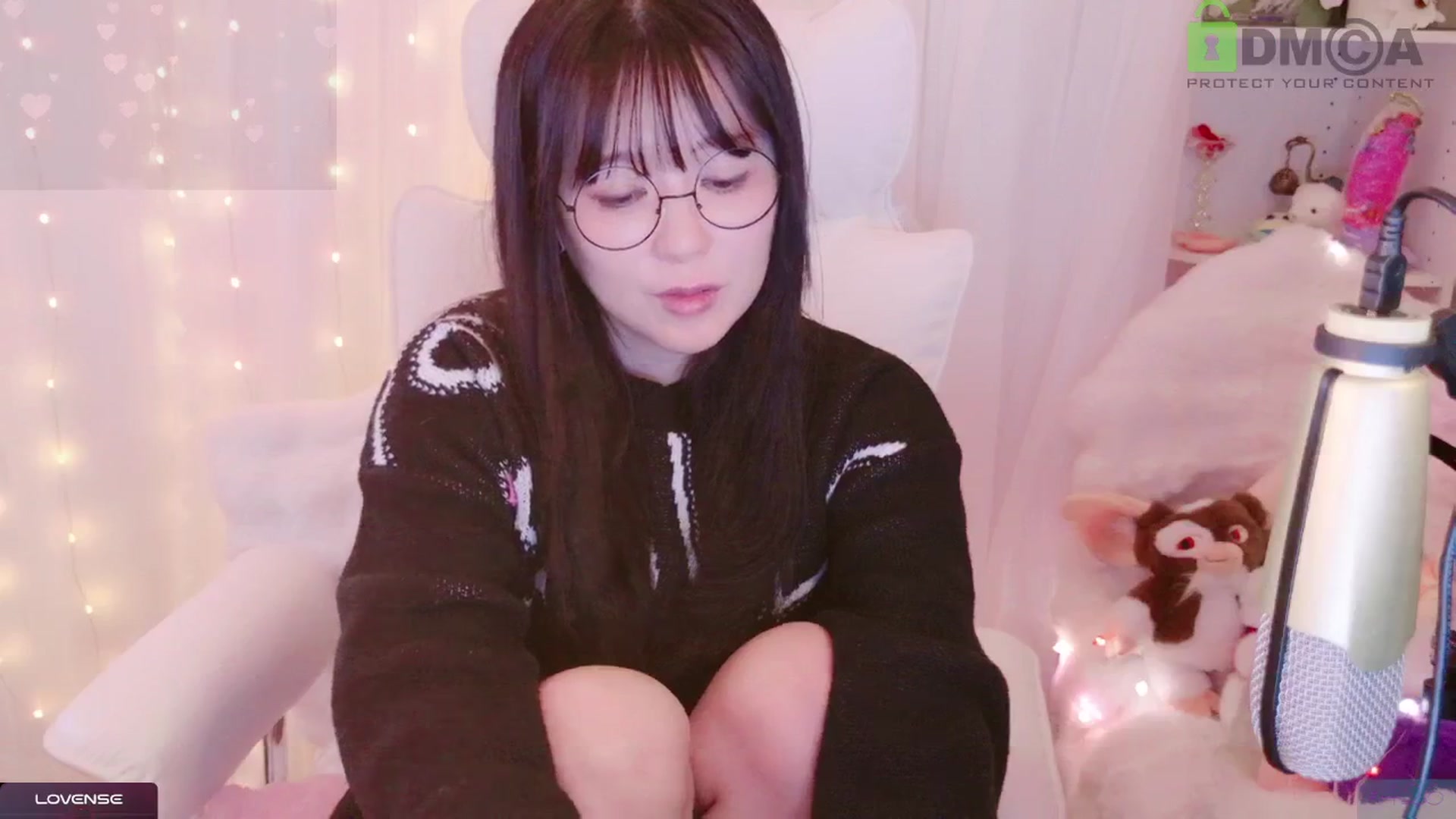 Gallery image thumbnail from meowpafupafu's myfreecams stream on, 03/16/2025, 11:00 image 12 of 20
