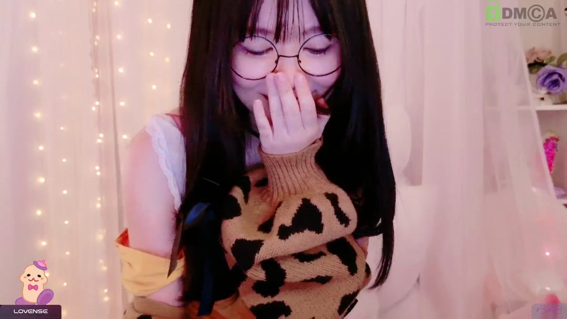Gallery image thumbnail from meowpafupafu's myfreecams stream on, 03/22/2025, 05:49 image 16 of 20