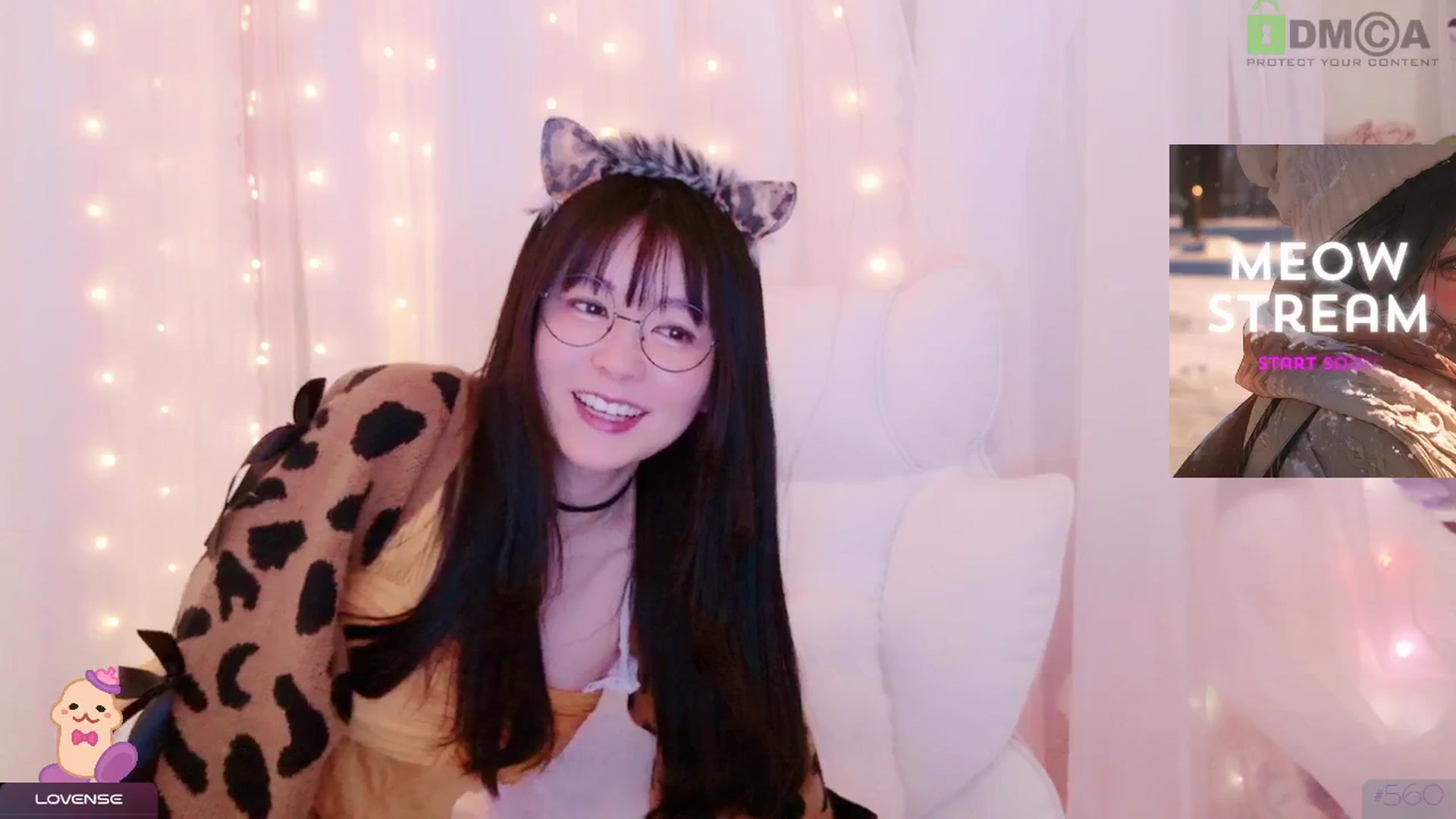 Gallery image thumbnail from meowpafupafu's myfreecams stream on, 03/22/2025, 05:49 image 10 of 20