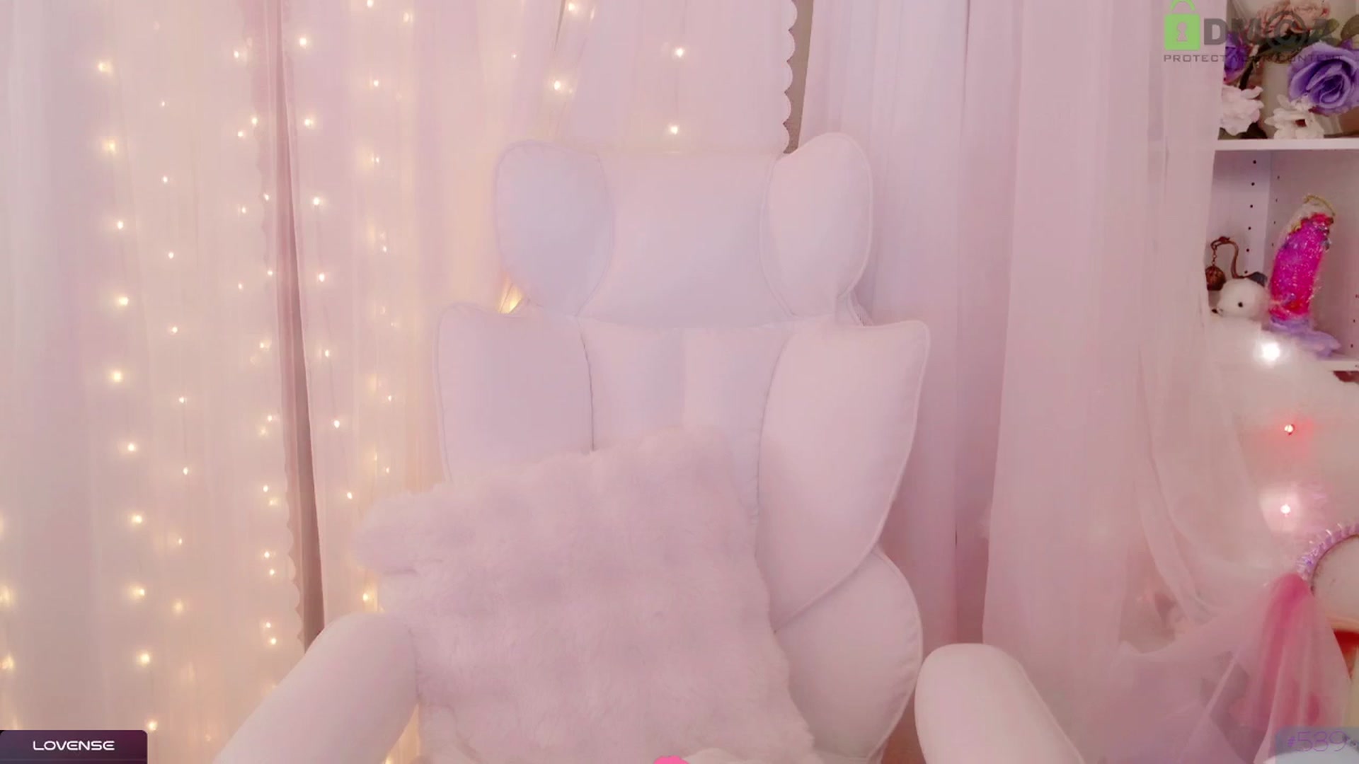 Gallery image thumbnail from meowpafupafu's myfreecams stream on, 03/22/2025, 06:46 image 9 of 20
