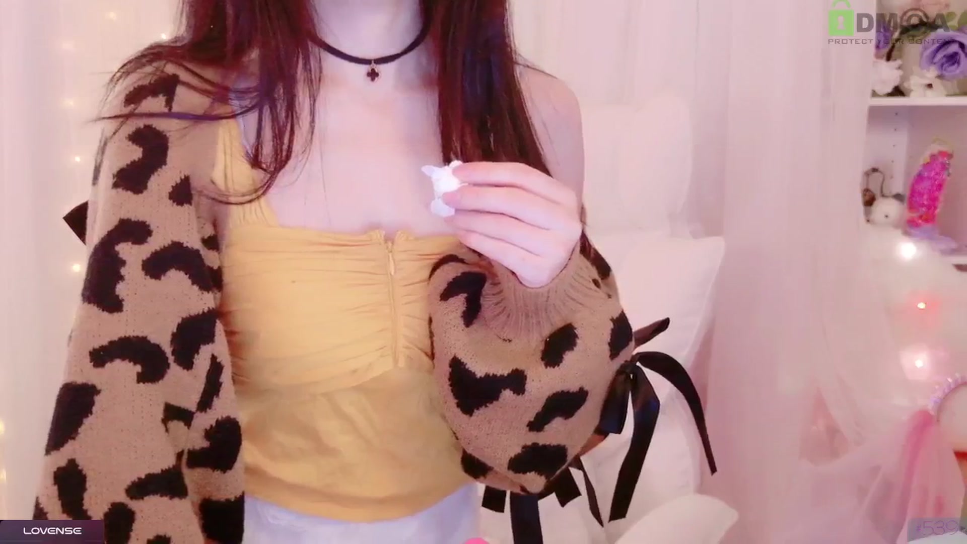 Gallery image thumbnail from meowpafupafu's myfreecams stream on, 03/22/2025, 06:46 image 11 of 20