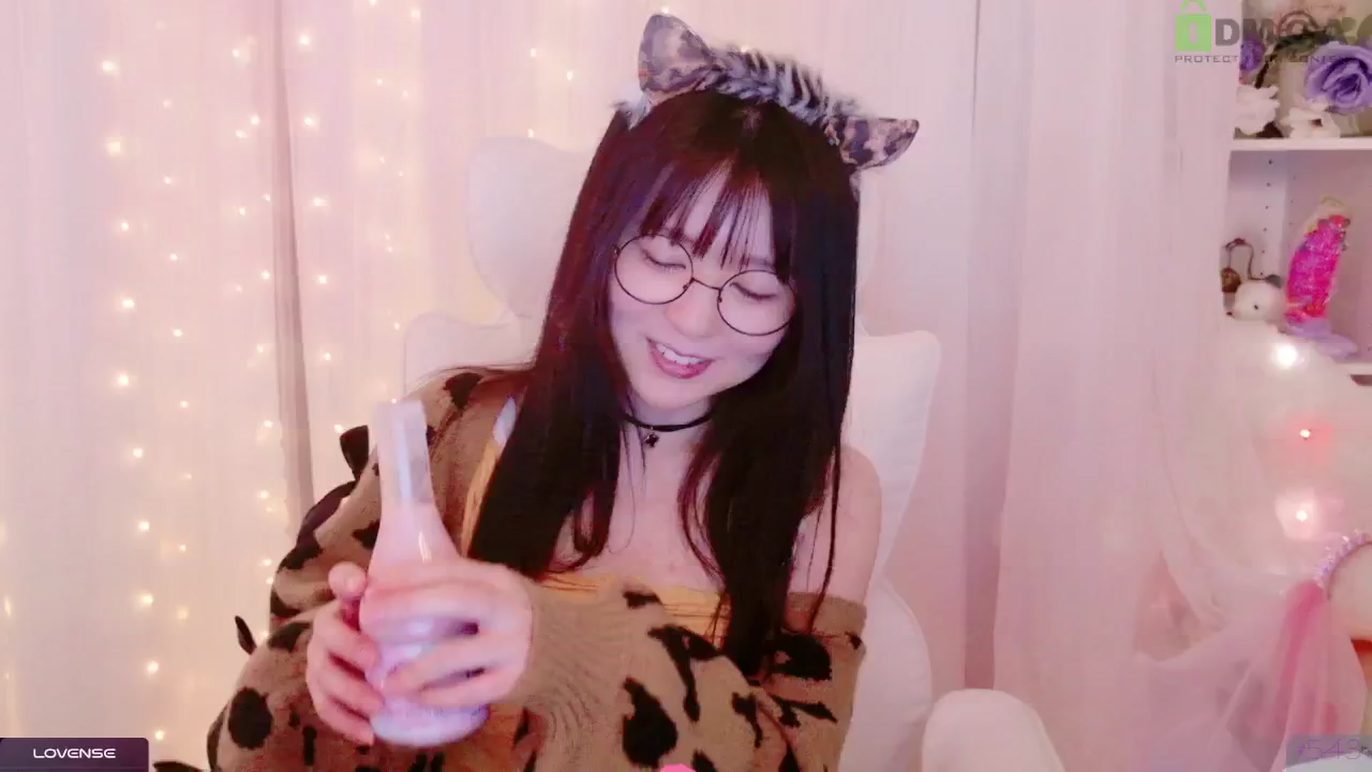Gallery image thumbnail from meowpafupafu's myfreecams stream on, 03/22/2025, 06:46 image 1 of 20