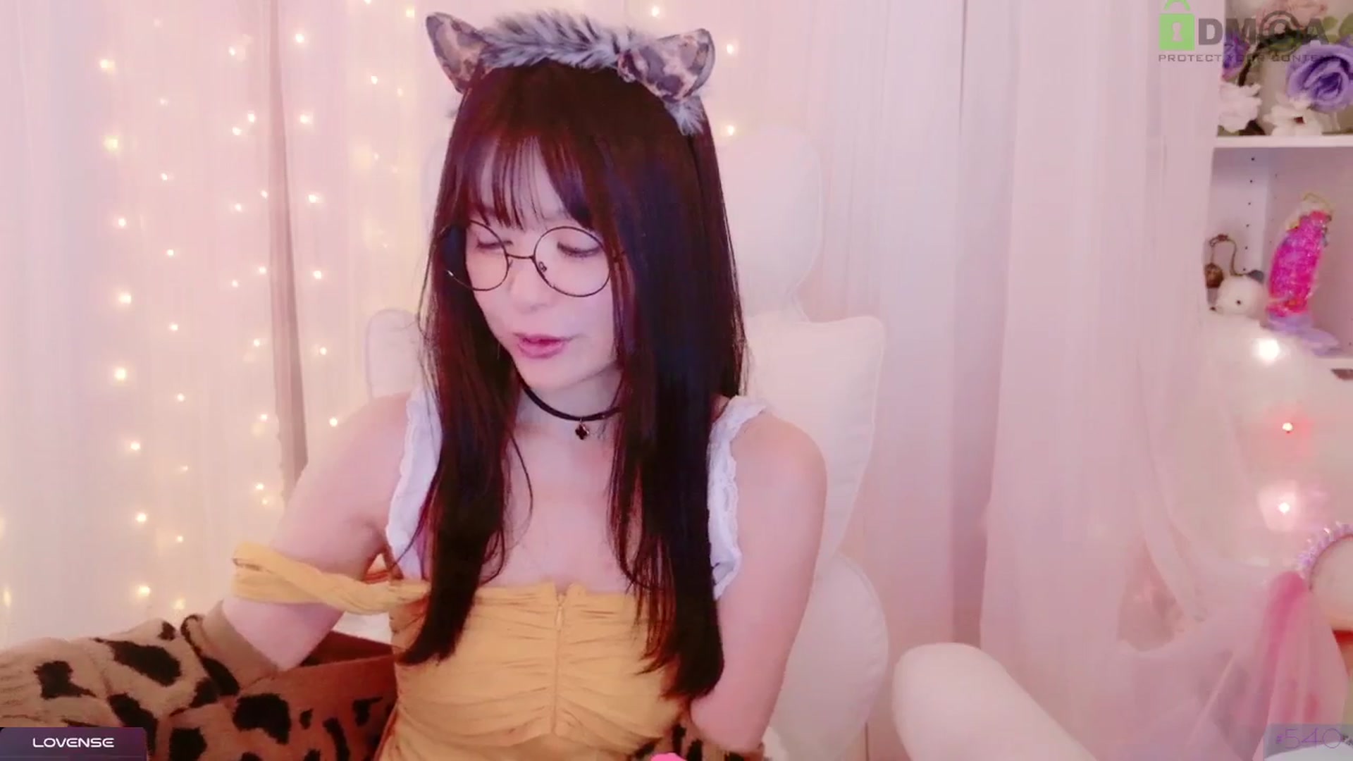Gallery image thumbnail from meowpafupafu's myfreecams stream on, 03/22/2025, 06:46 image 5 of 20