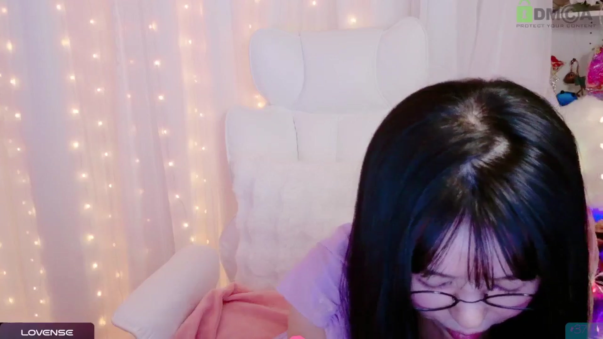 Gallery image thumbnail from meowpafupafu's myfreecams stream on, 03/23/2025, 06:42 image 17 of 20