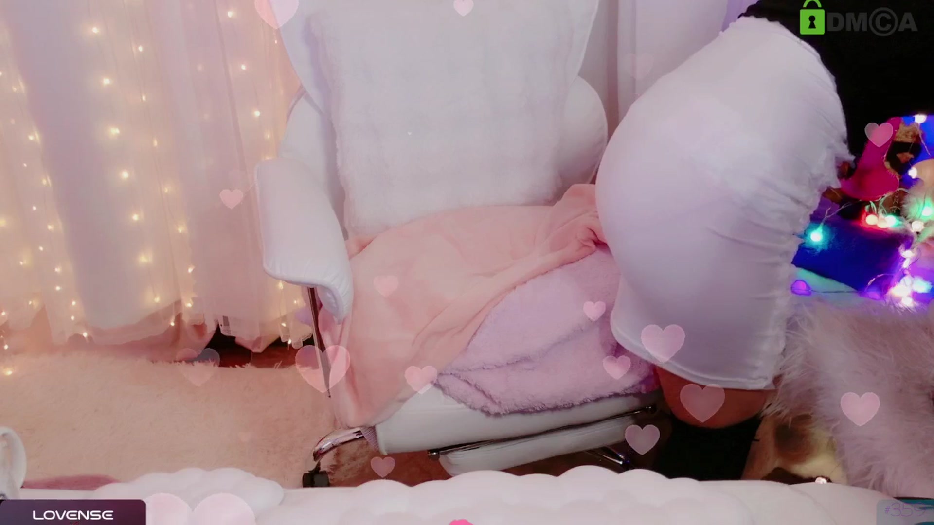 Gallery image thumbnail from meowpafupafu's myfreecams stream on, 03/23/2025, 10:03 image 5 of 20