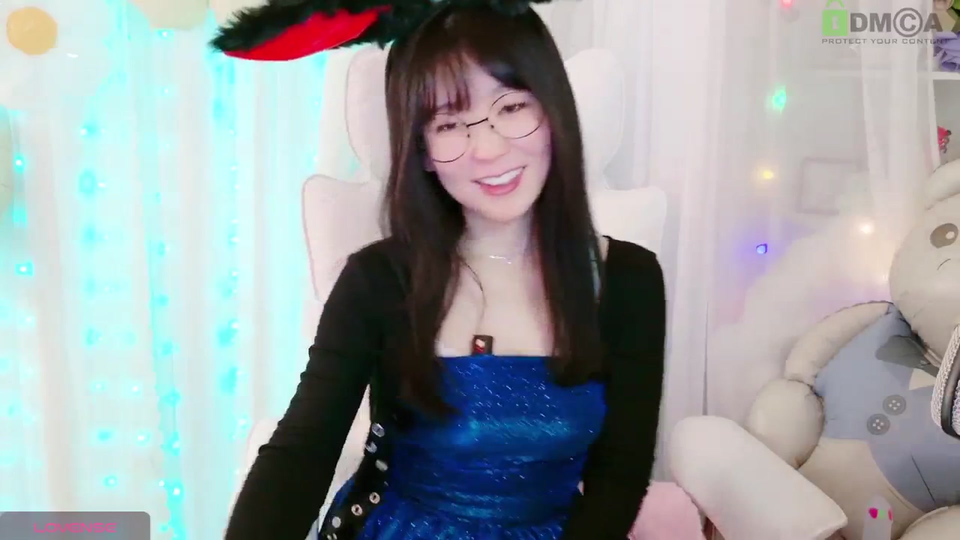 Gallery image thumbnail from meowpafupafu's myfreecams stream on, 03/30/2025, 06:21 image 12 of 20