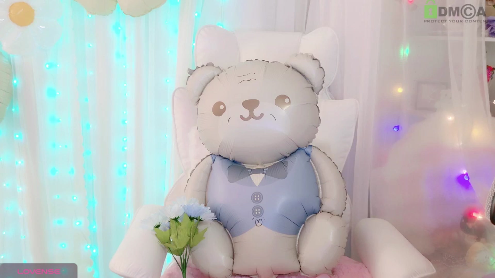 Gallery image thumbnail from meowpafupafu's myfreecams stream on, 03/30/2025, 06:21 image 16 of 20