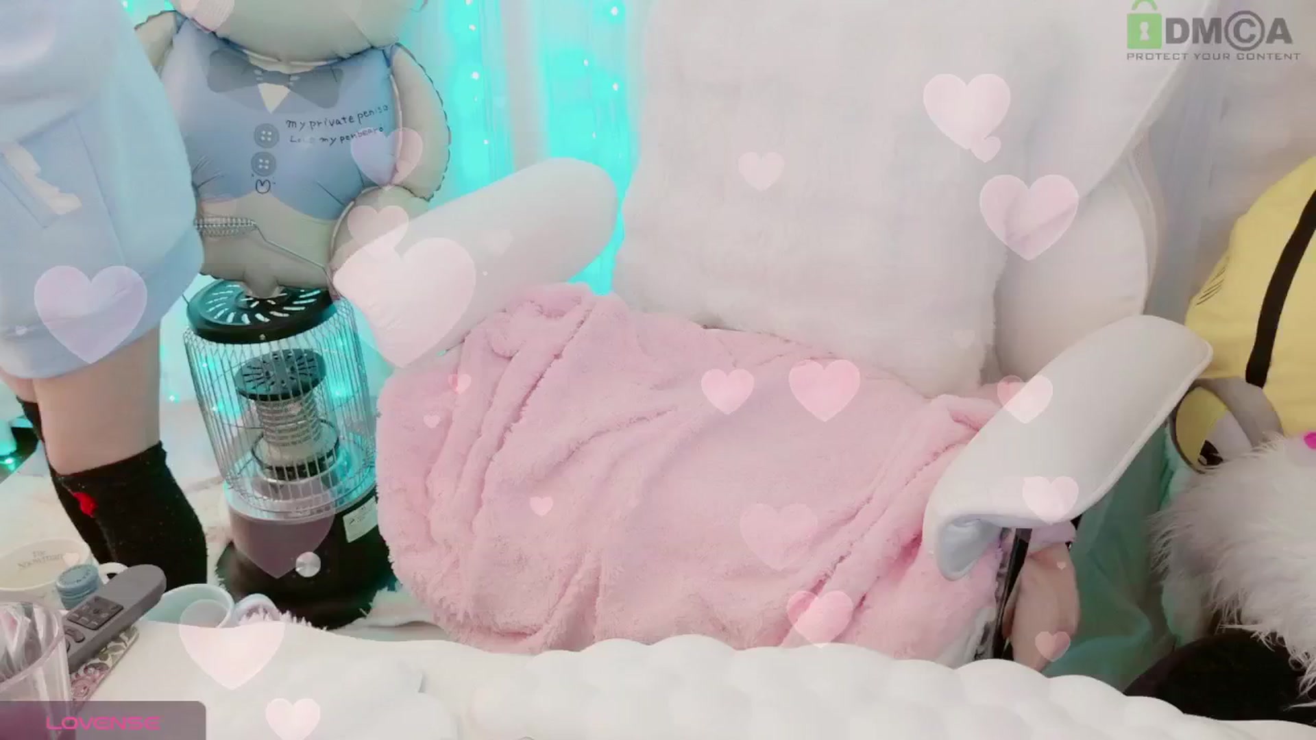 Gallery image thumbnail from meowpafupafu's myfreecams stream on, 03/30/2025, 09:21 image 3 of 20