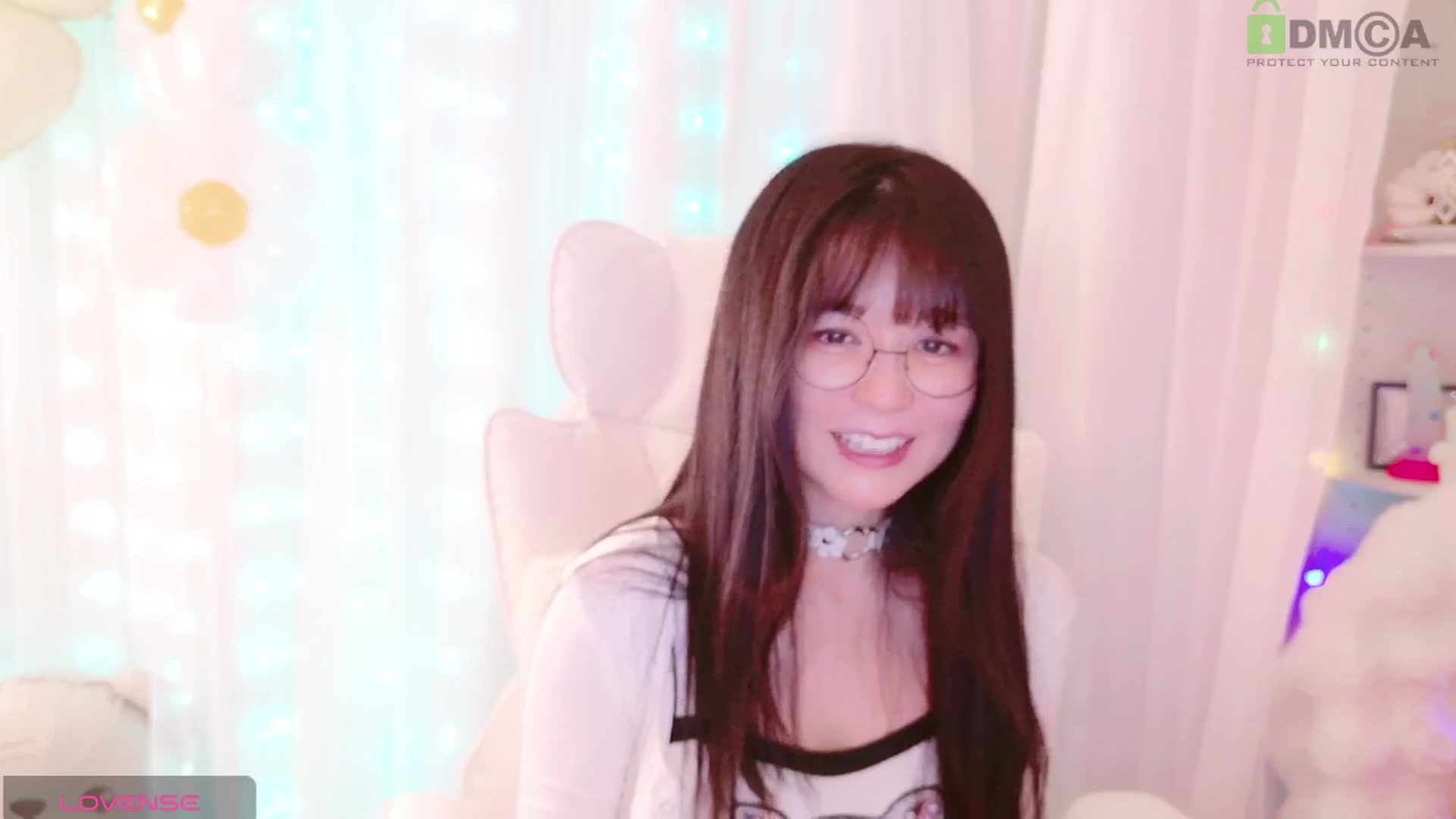 Gallery image thumbnail from meowpafupafu's myfreecams stream on, 04/05/2025, 05:27 image 16 of 20