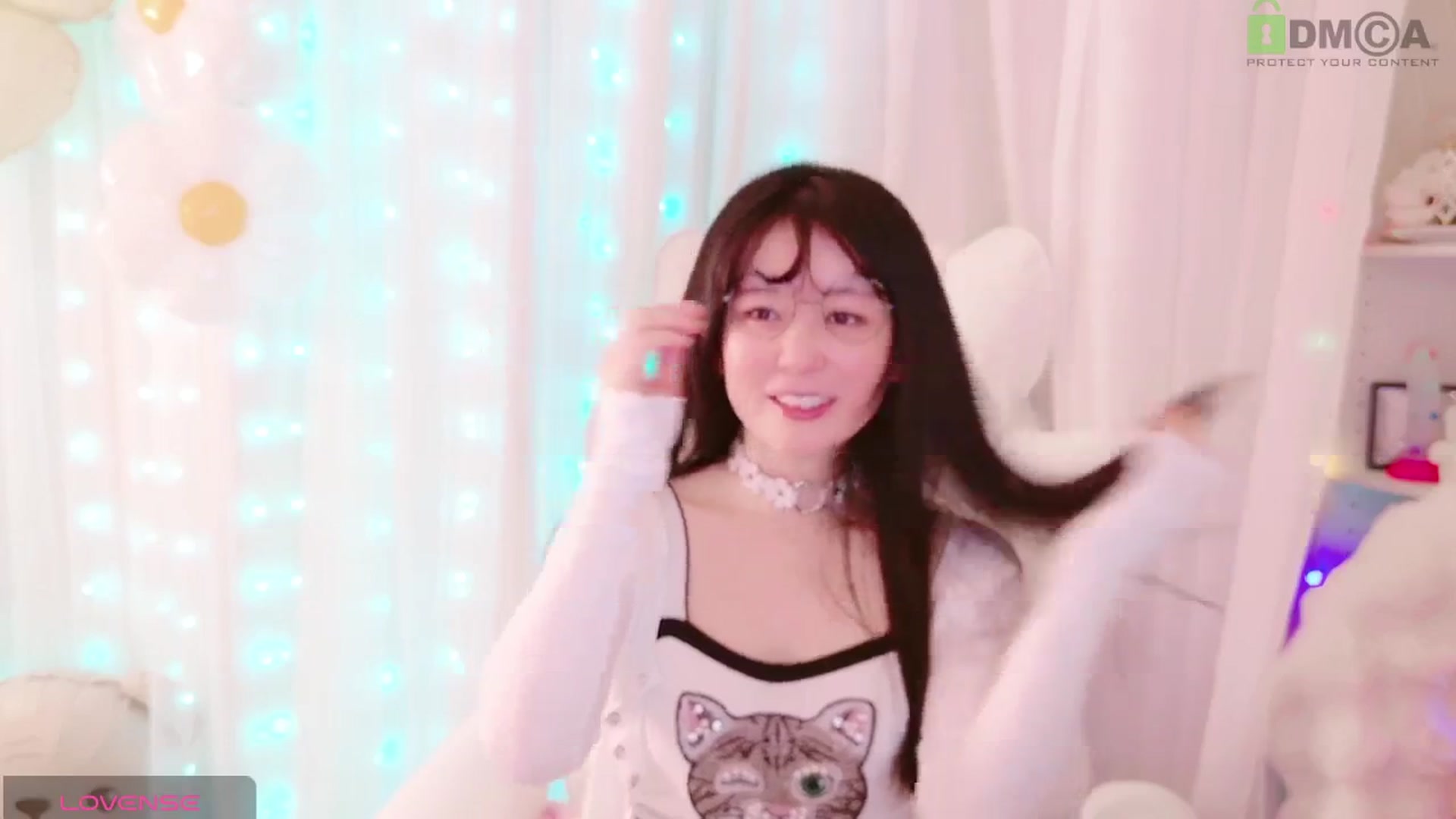 Gallery image thumbnail from meowpafupafu's myfreecams stream on, 04/05/2025, 05:27 image 13 of 20