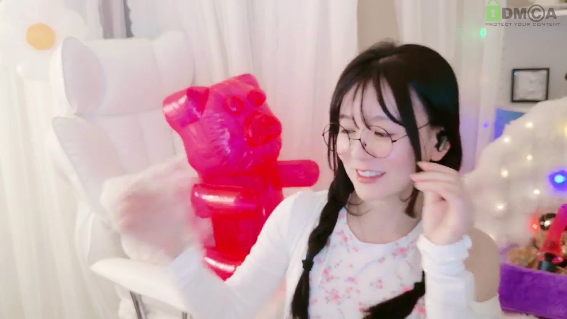 Gallery image thumbnail from meowpafupafu's myfreecams stream on, 04/12/2025, 06:37 image 13 of 20