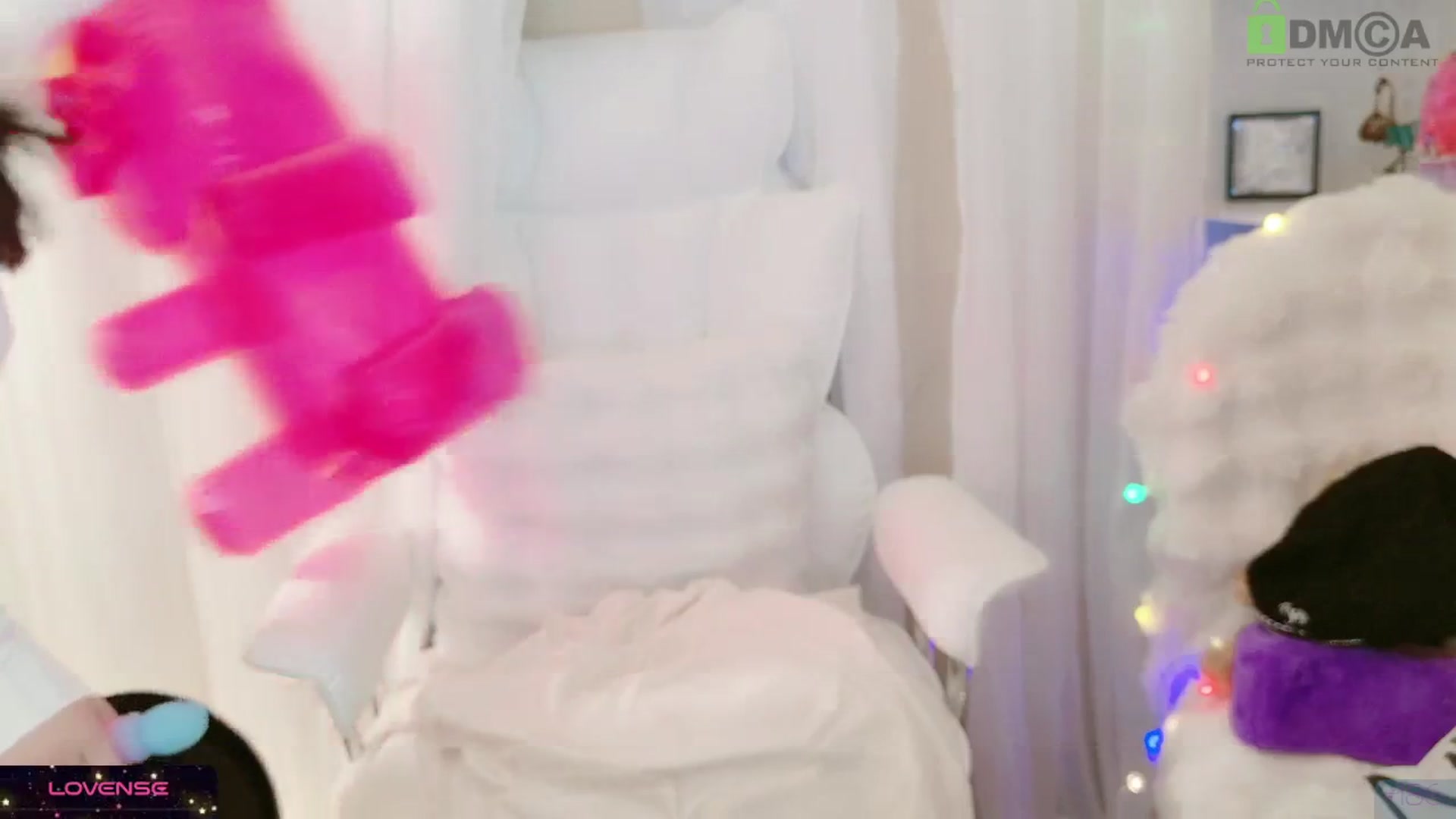 Gallery image thumbnail from meowpafupafu's myfreecams stream on, 04/13/2025, 06:47 image 12 of 20