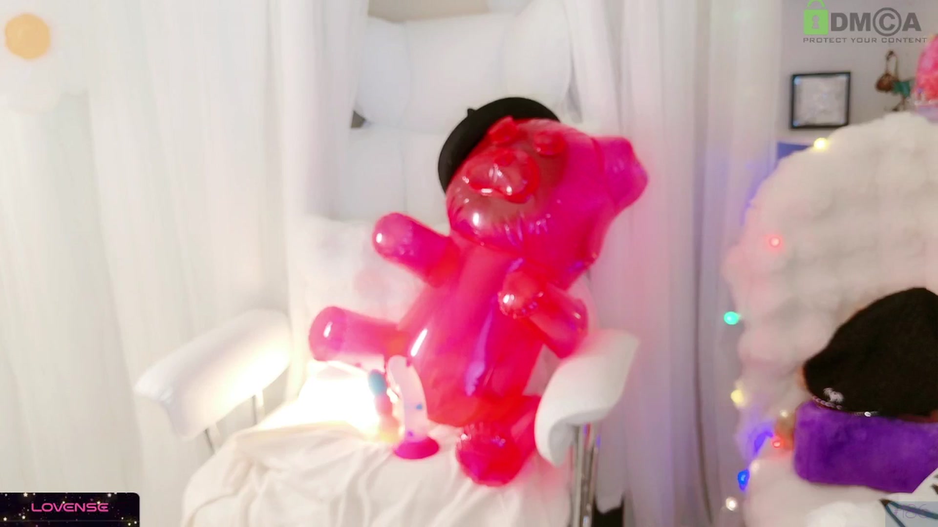 Gallery image thumbnail from meowpafupafu's myfreecams stream on, 04/13/2025, 06:47 image 13 of 20