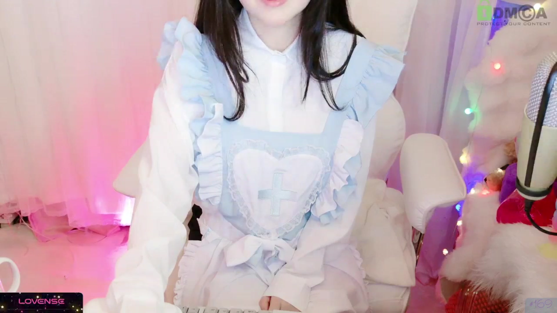 Gallery image thumbnail from meowpafupafu's myfreecams stream on, 04/13/2025, 10:18 image 12 of 20