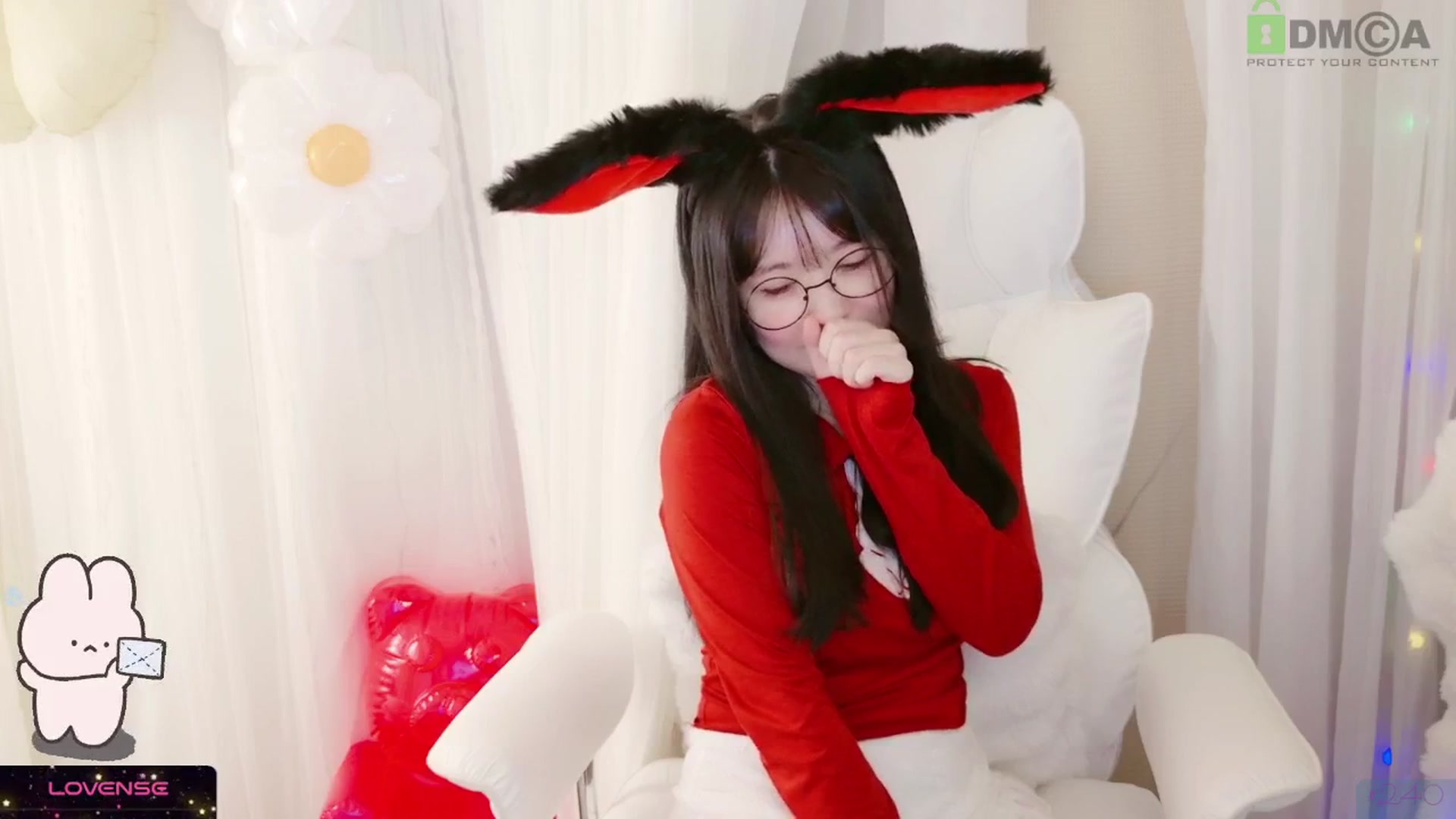 Gallery image thumbnail from meowpafupafu's myfreecams stream on, 04/19/2025, 05:44 image 14 of 20