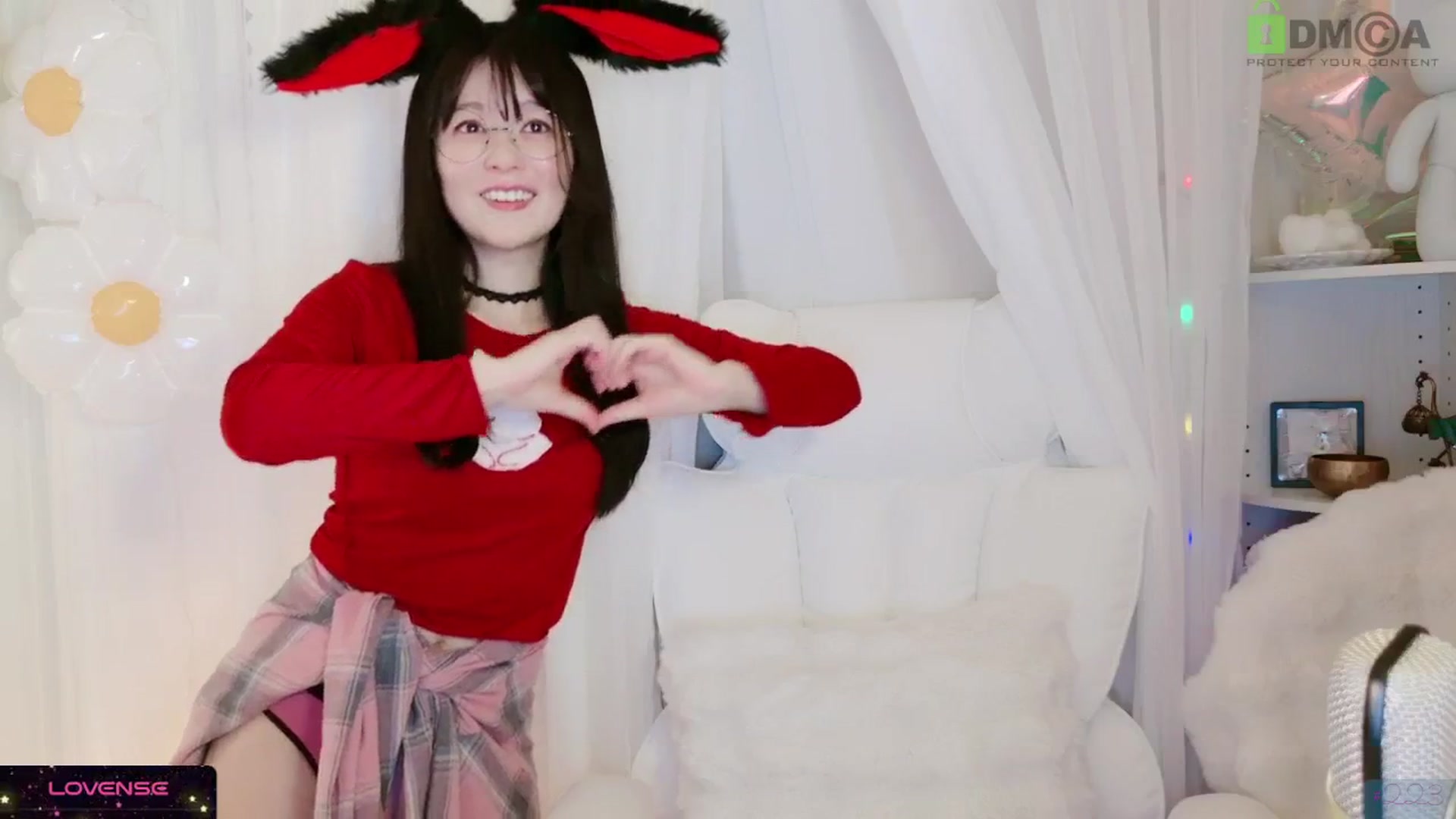 Gallery image thumbnail from meowpafupafu's myfreecams stream on, 04/19/2025, 07:44 image 19 of 20