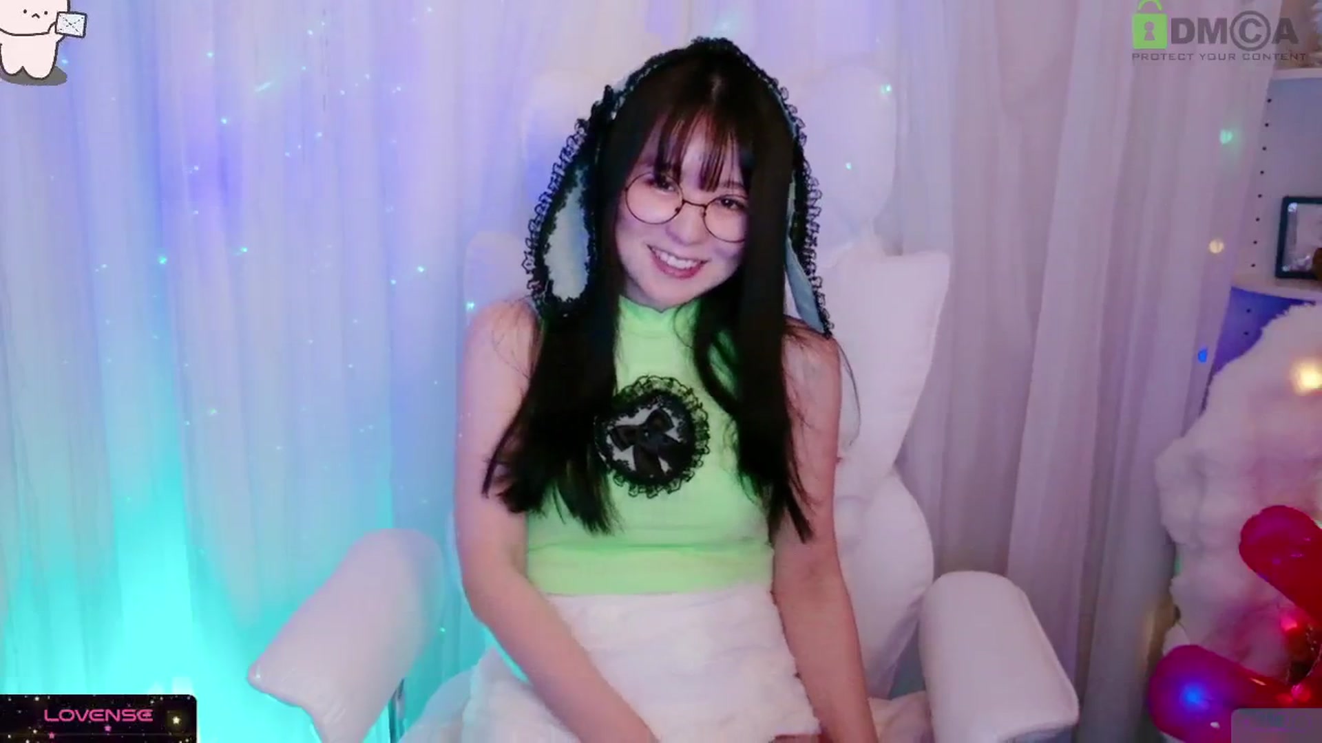 Gallery image thumbnail from meowpafupafu's myfreecams stream on, 04/20/2025, 06:16 image 18 of 20