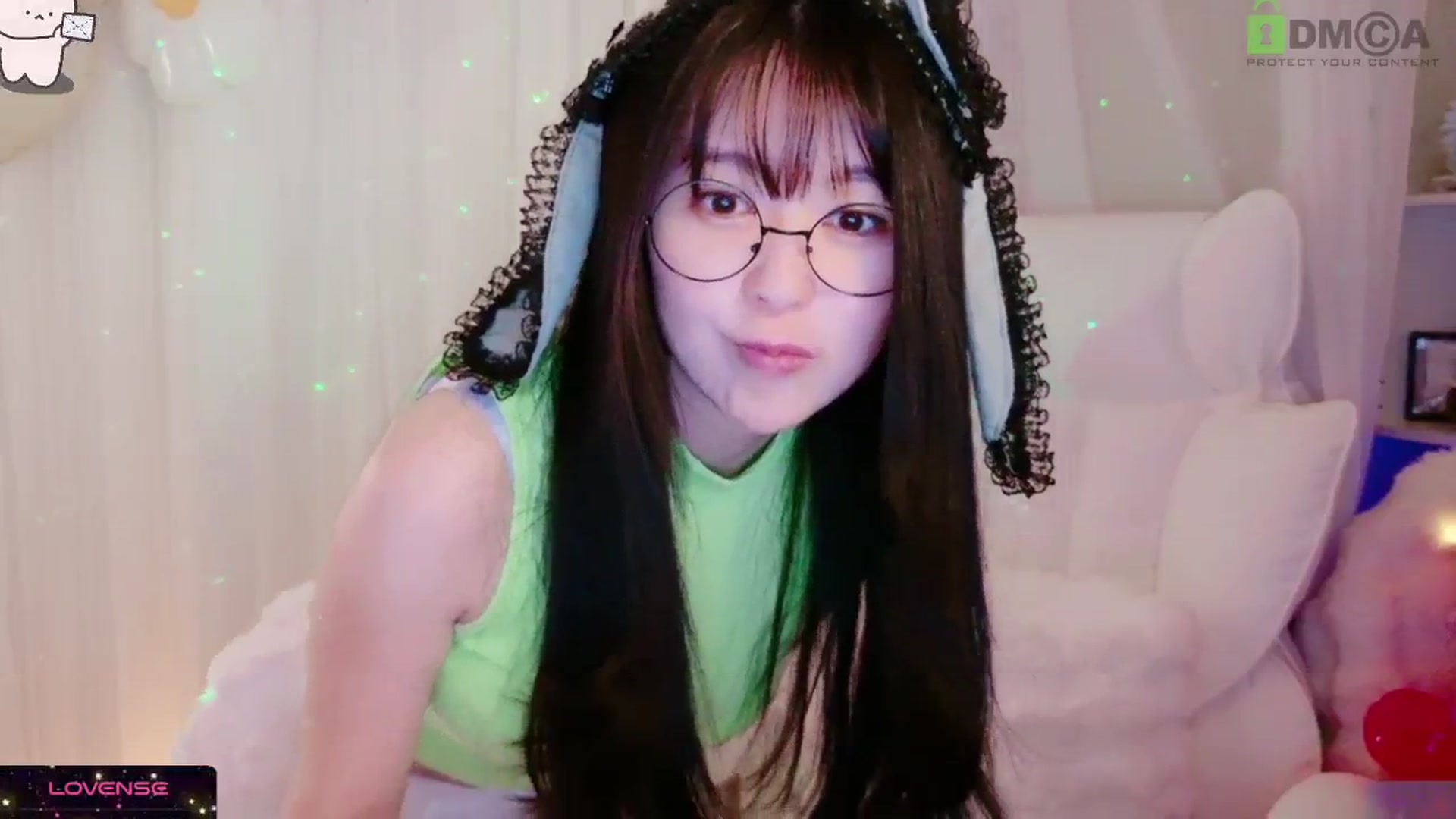 Gallery image thumbnail from meowpafupafu's myfreecams stream on, 04/20/2025, 06:16 image 10 of 20