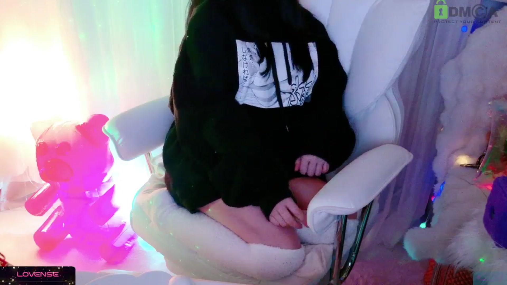 Gallery image thumbnail from meowpafupafu's myfreecams stream on, 04/20/2025, 09:44 image 12 of 20