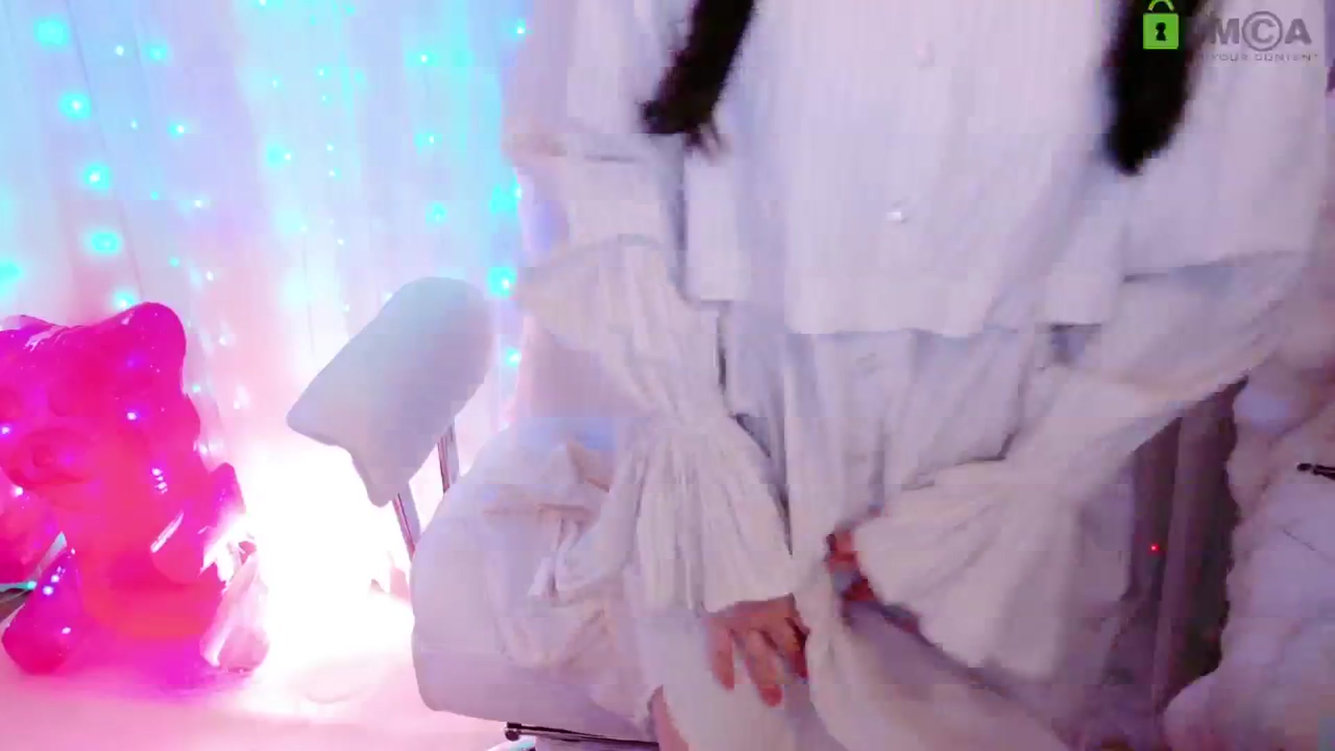 Gallery image thumbnail from meowpafupafu's myfreecams stream on, 04/24/2025, 05:49 image 12 of 20