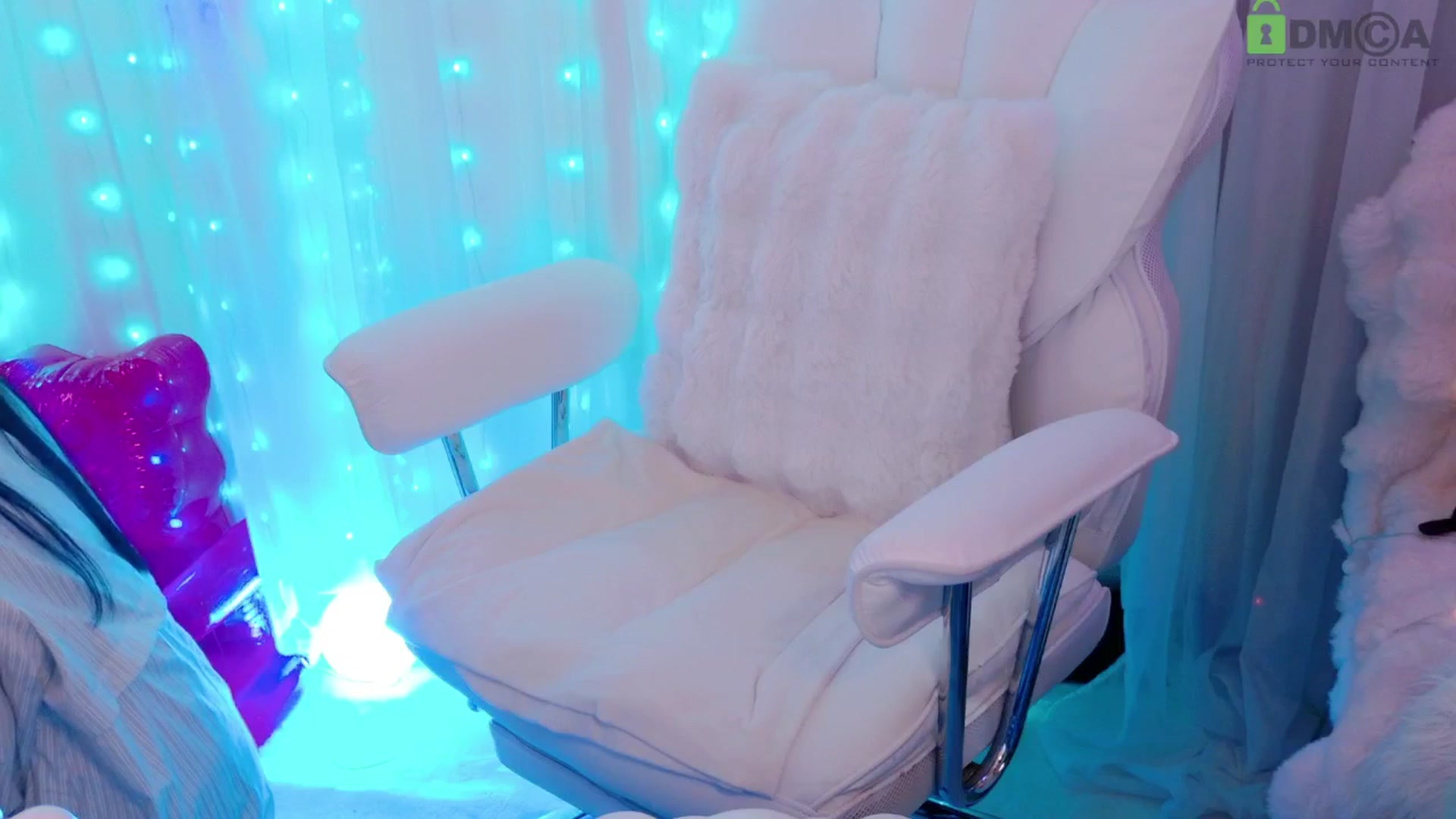 Gallery image thumbnail from meowpafupafu's myfreecams stream on, 04/24/2025, 06:20 image 3 of 20