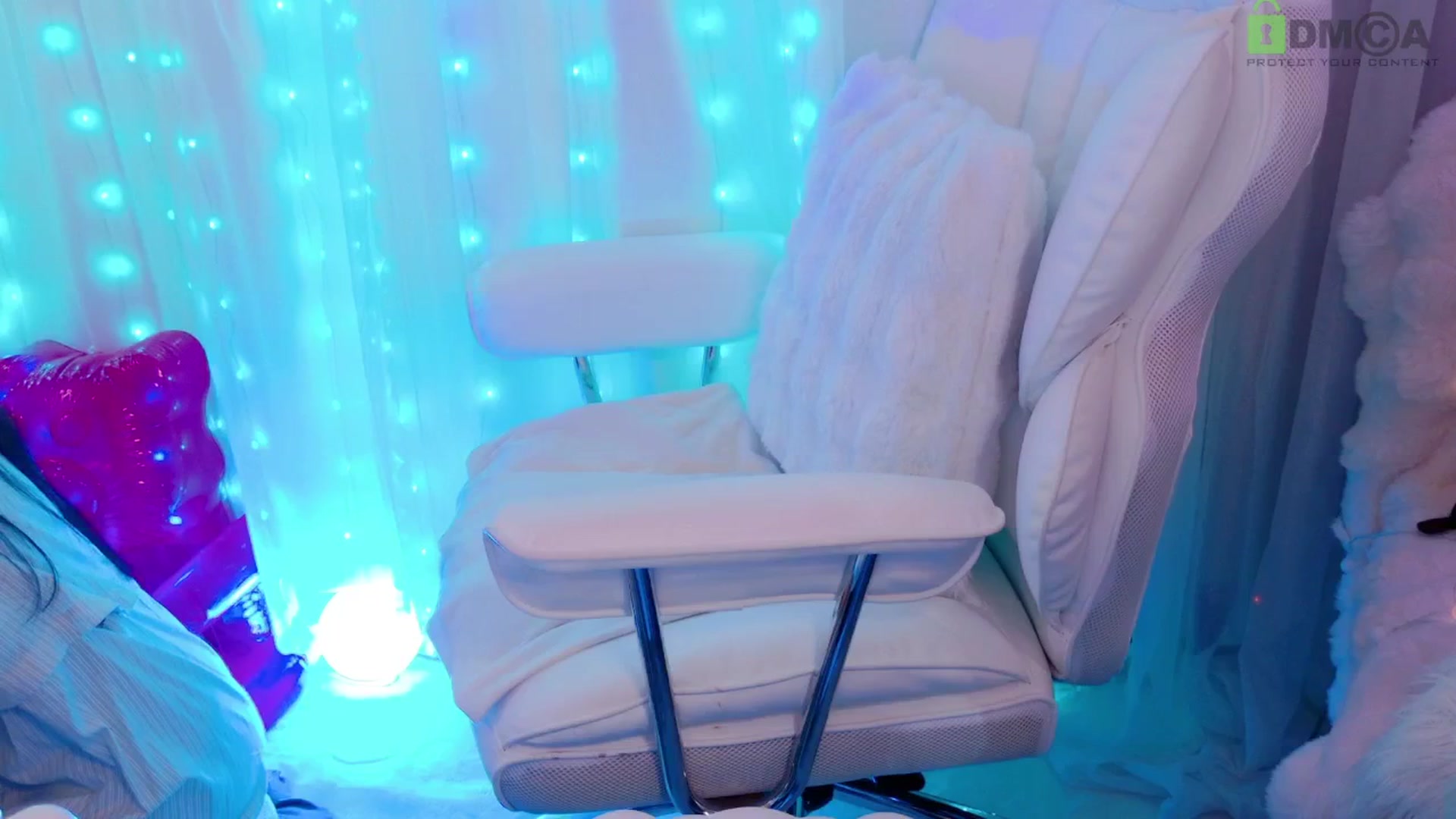 Gallery image thumbnail from meowpafupafu's myfreecams stream on, 04/24/2025, 06:20 image 8 of 20