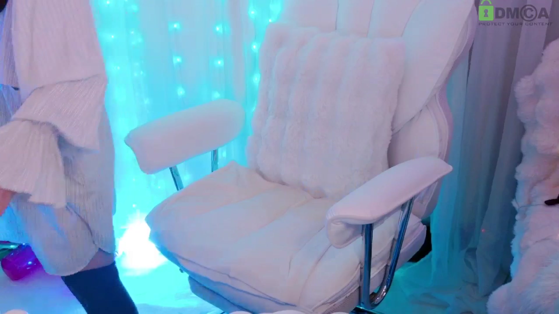 Gallery image thumbnail from meowpafupafu's myfreecams stream on, 04/24/2025, 06:20 image 2 of 20