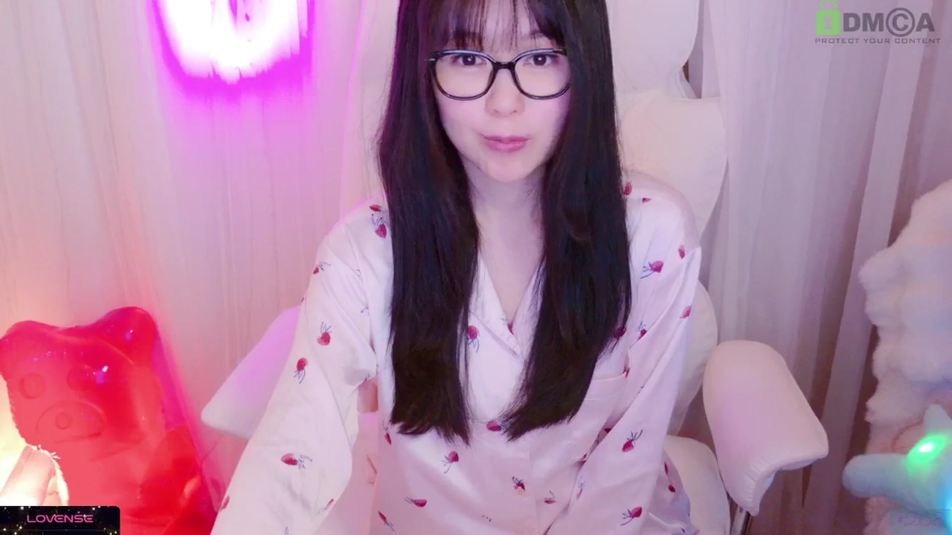 Gallery image thumbnail from meowpafupafu's myfreecams stream on, 04/25/2025, 06:28 image 7 of 20