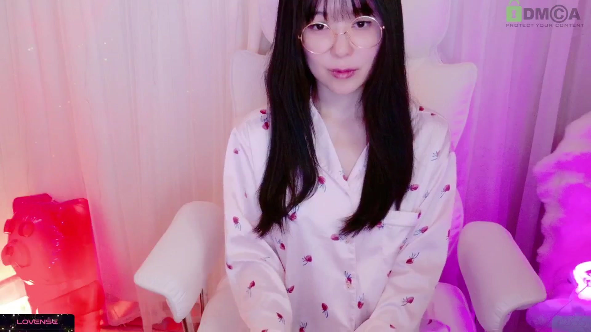Gallery image thumbnail from meowpafupafu's myfreecams stream on, 04/25/2025, 06:28 image 18 of 20