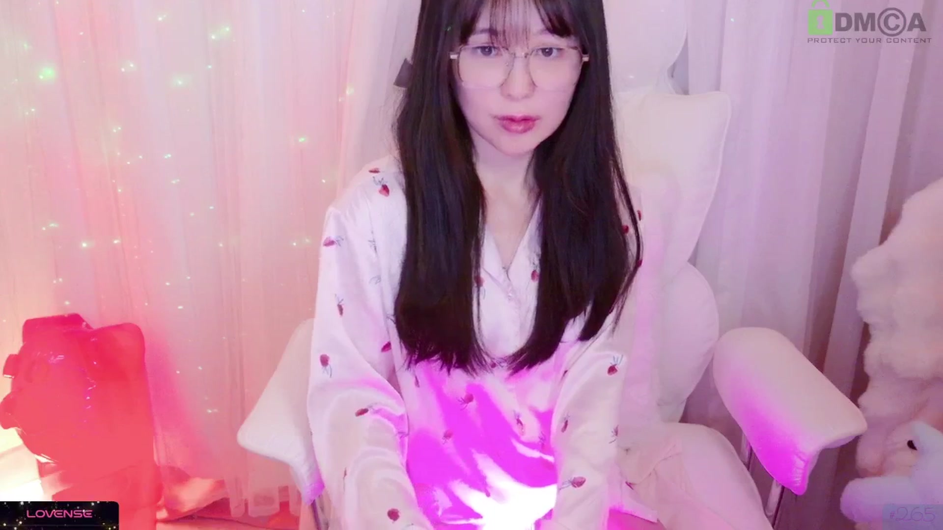 Gallery image thumbnail from meowpafupafu's myfreecams stream on, 04/25/2025, 06:28 image 14 of 20