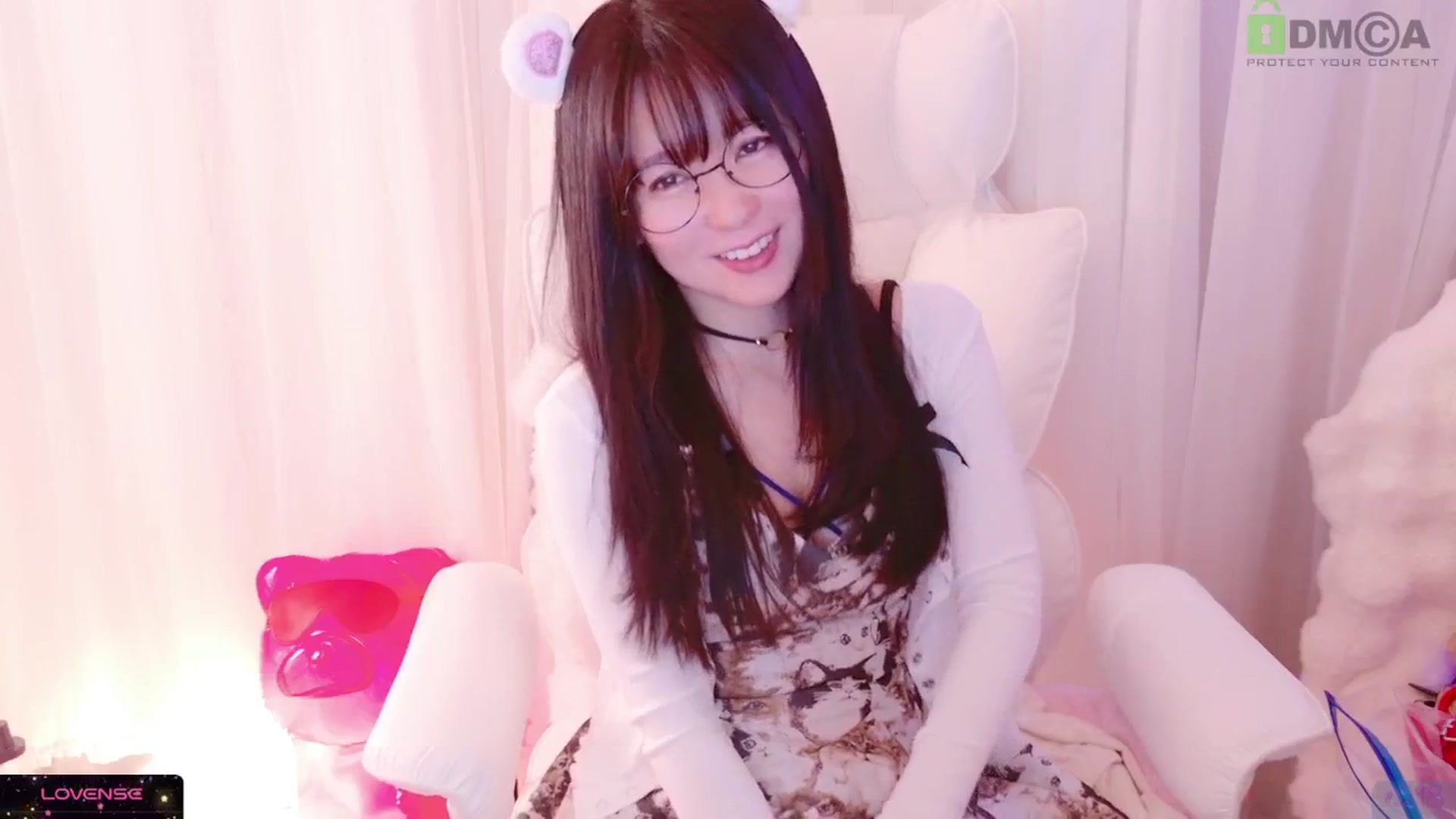 Gallery image thumbnail from meowpafupafu's myfreecams stream on, 04/27/2025, 05:49 image 14 of 20