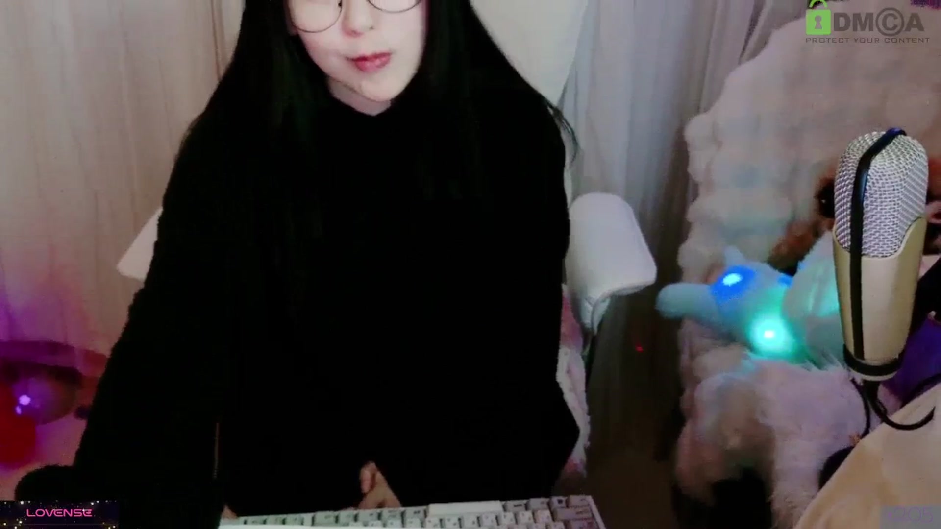 Gallery image thumbnail from meowpafupafu's myfreecams stream on, 04/27/2025, 09:37 image 11 of 20