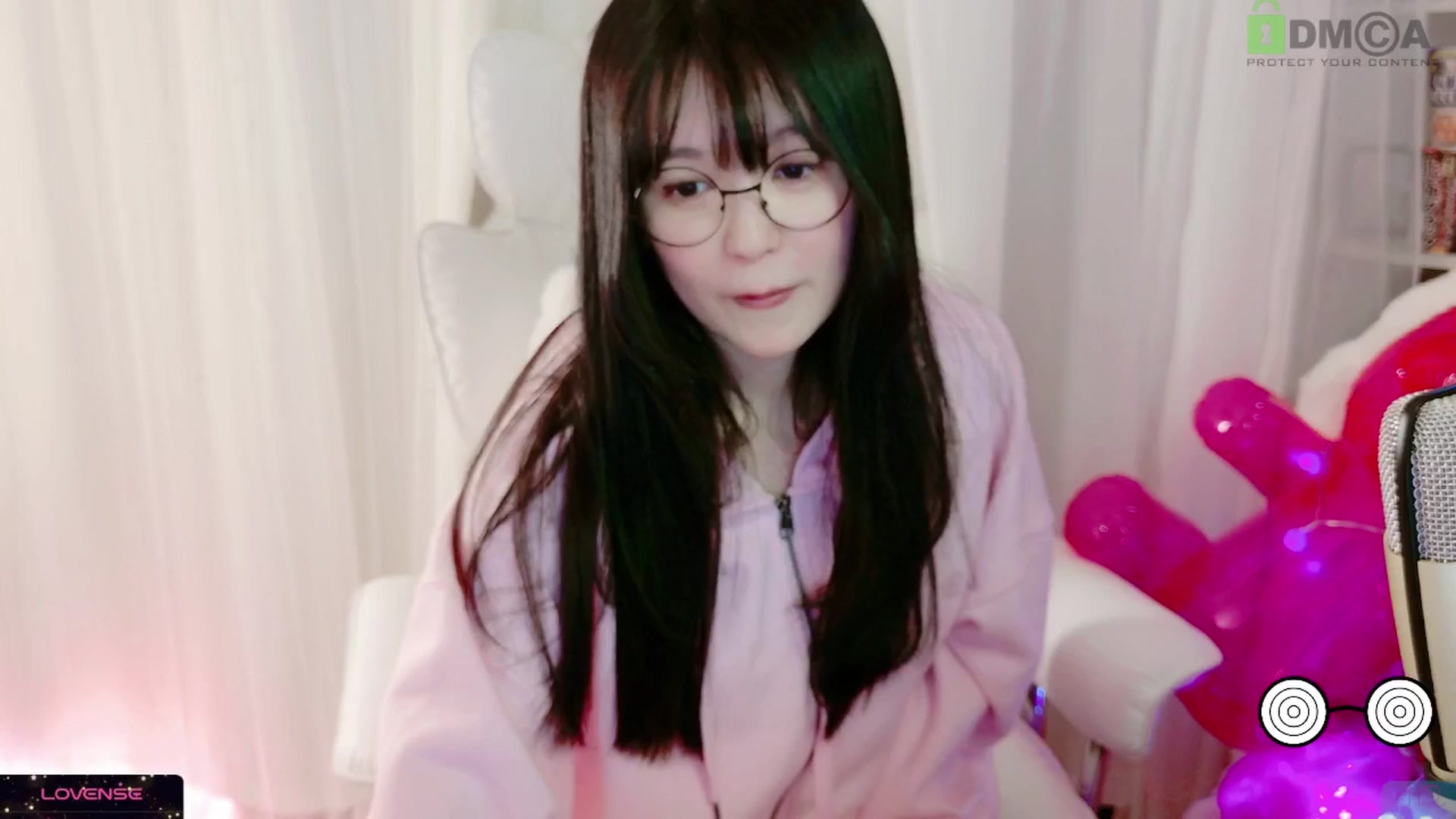 Gallery image thumbnail from meowpafupafu's myfreecams stream on, 05/03/2025, 06:51 image 2 of 20