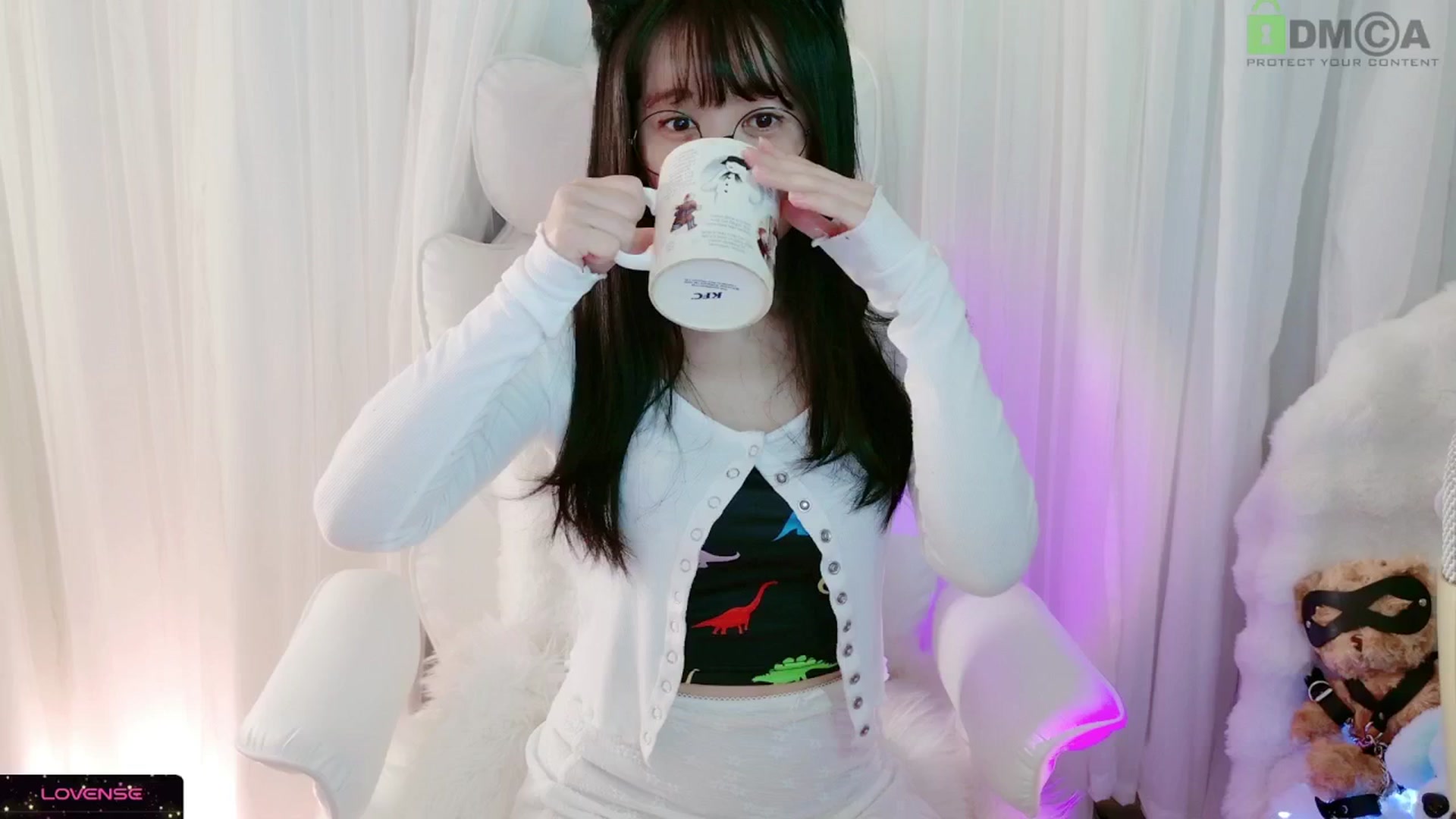Gallery image thumbnail from meowpafupafu's myfreecams stream on, 05/08/2025, 05:48 image 1 of 20