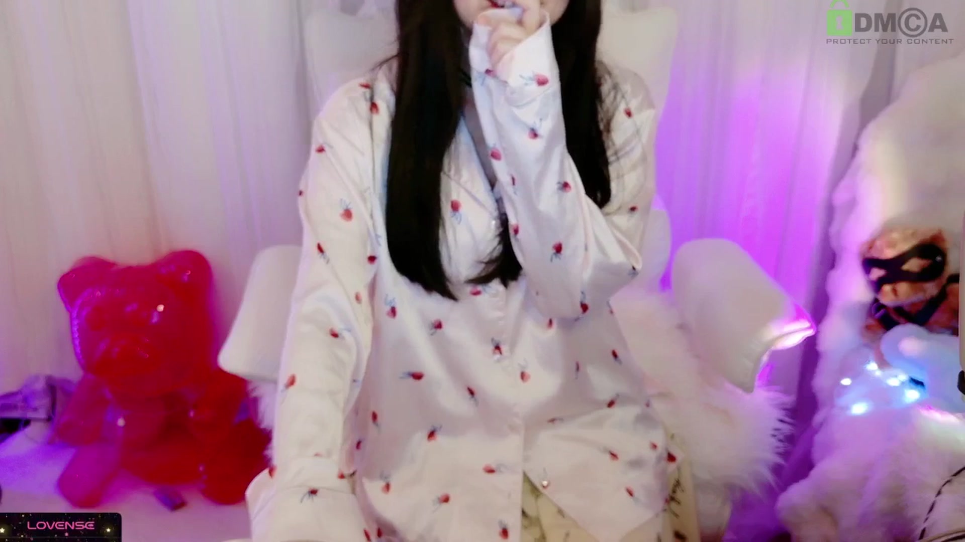 Gallery image thumbnail from meowpafupafu's myfreecams stream on, 05/10/2025, 05:15 image 17 of 20