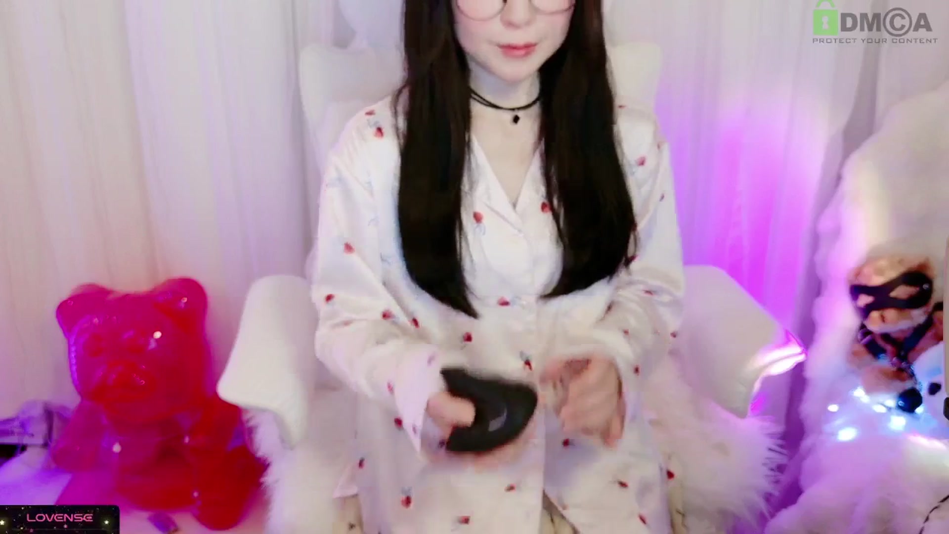 Gallery image thumbnail from meowpafupafu's myfreecams stream on, 05/10/2025, 05:15 image 12 of 20