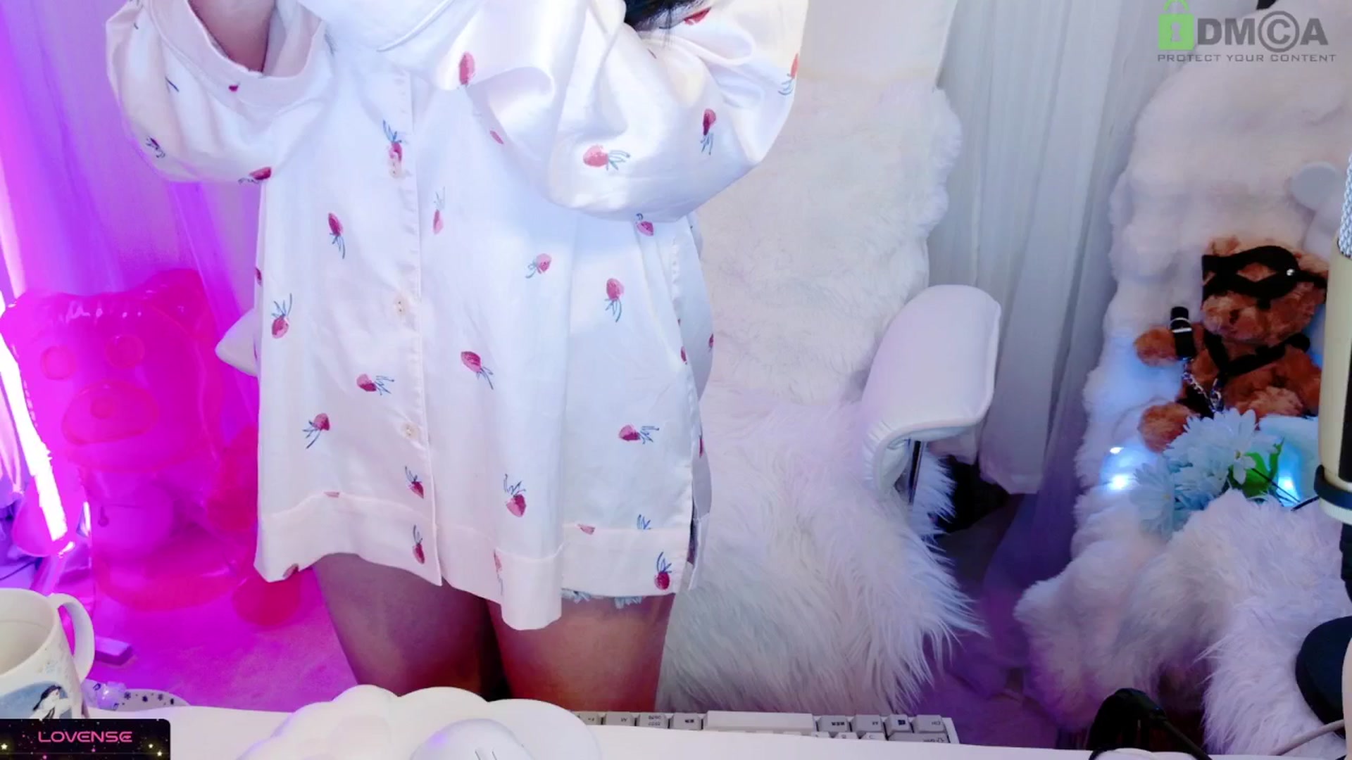 Gallery image thumbnail from meowpafupafu's myfreecams stream on, 05/10/2025, 09:34 image 17 of 20