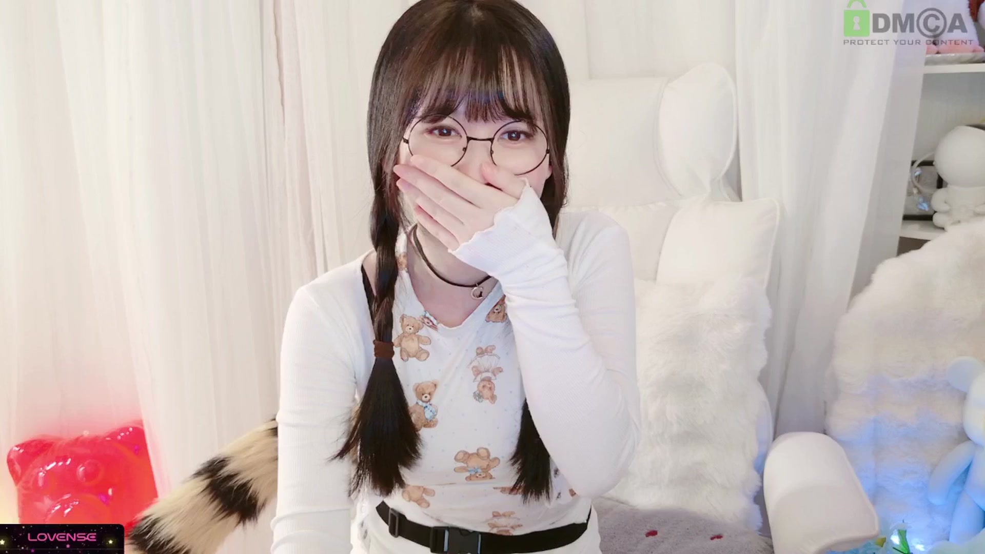 Gallery image thumbnail from meowpafupafu's myfreecams stream on, 05/11/2025, 06:27 image 7 of 20