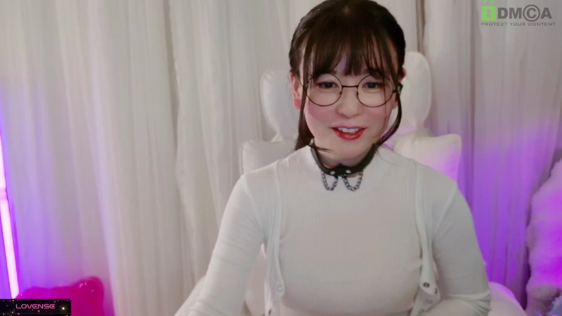Gallery image thumbnail from meowpafupafu's myfreecams stream on, 05/17/2025, 05:43 image 12 of 20