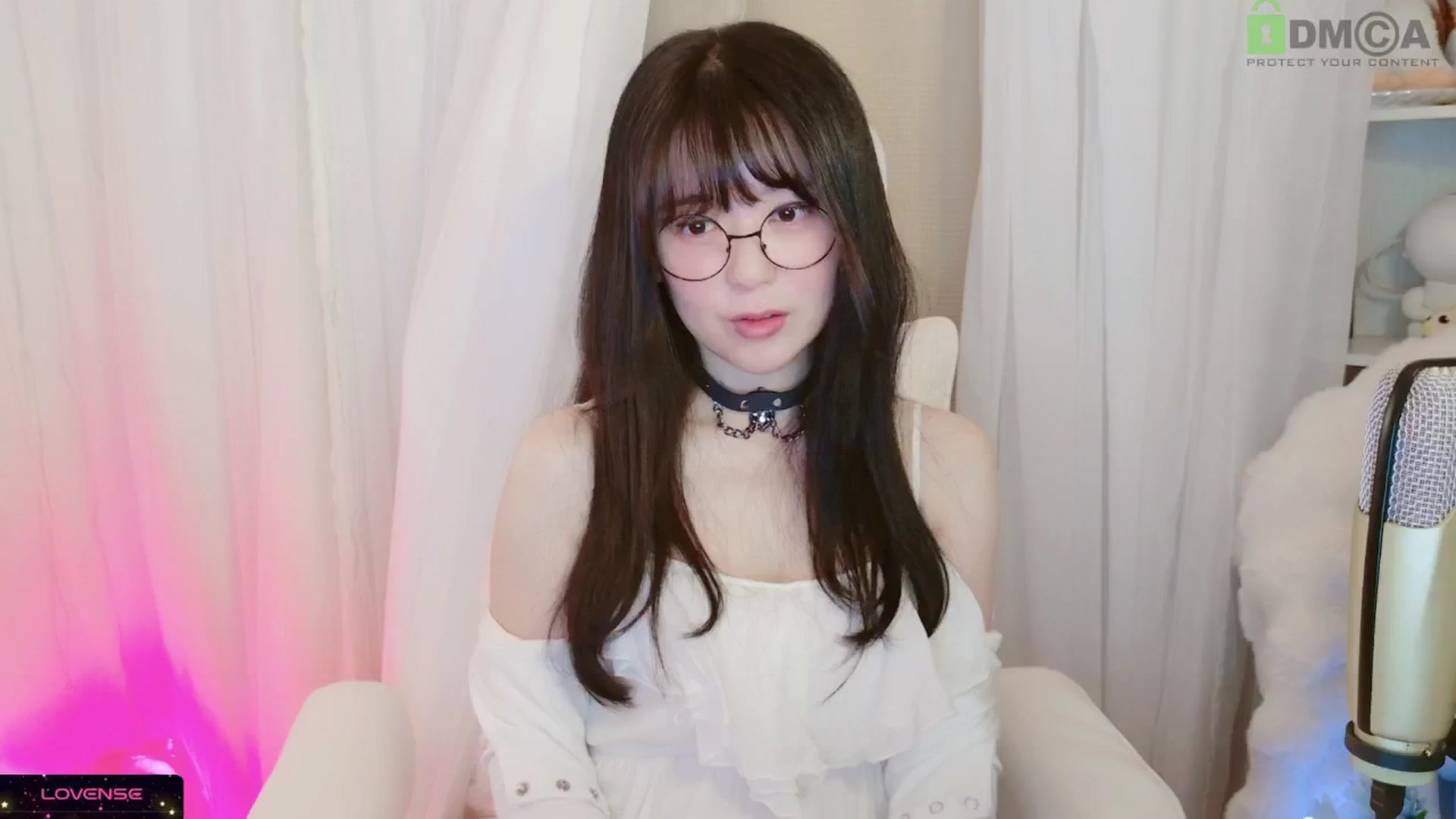 Gallery image thumbnail from meowpafupafu's myfreecams stream on, 05/18/2025, 06:47 image 18 of 20