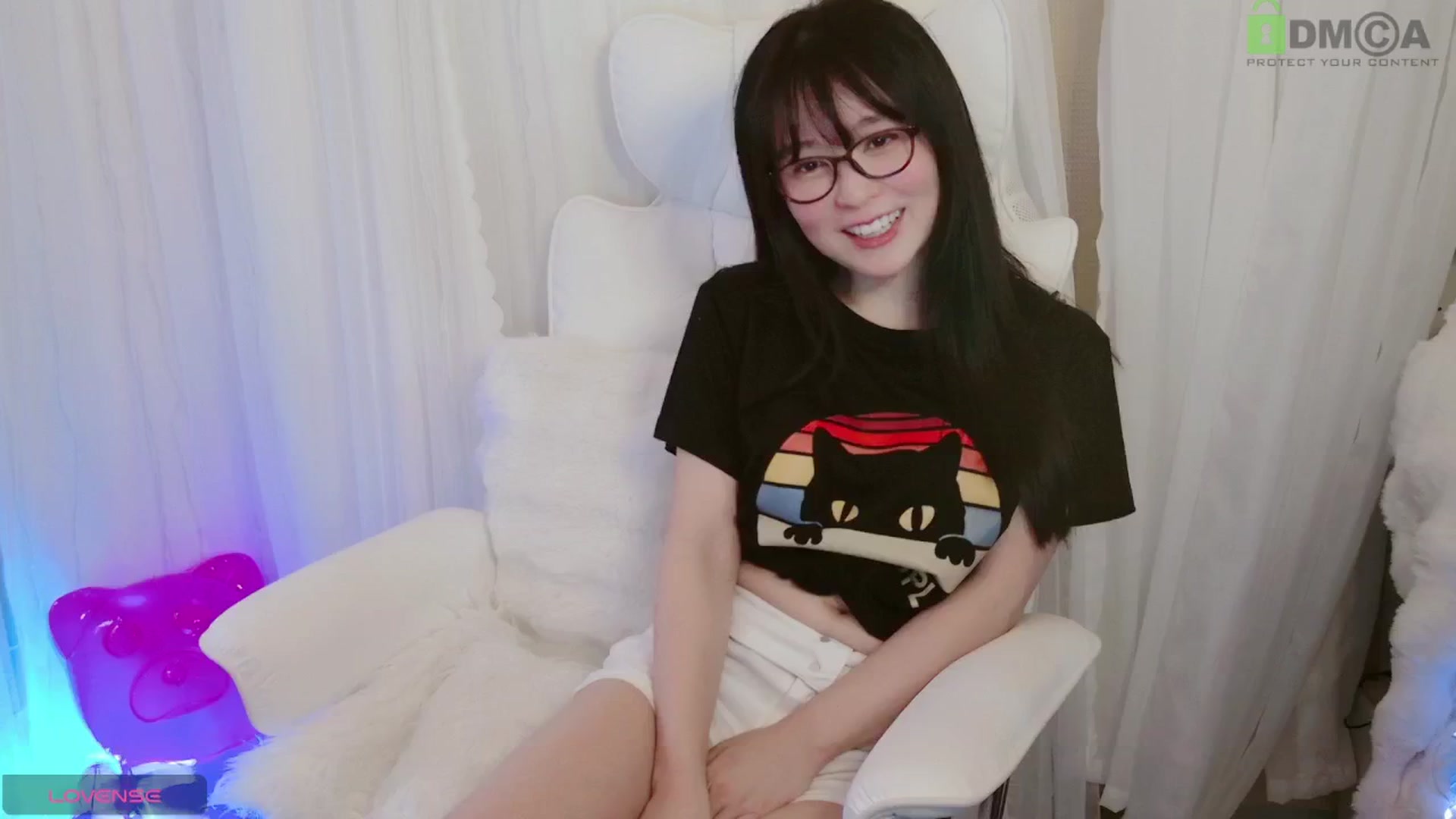 Gallery image thumbnail from meowpafupafu's myfreecams stream on, 06/02/2025, 07:13 image 16 of 20